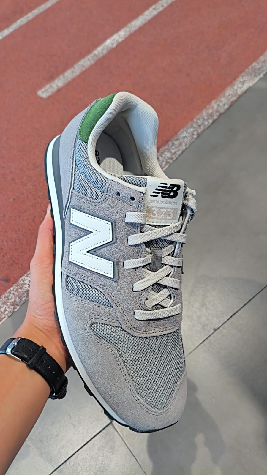New Balance 373 Abu-abu