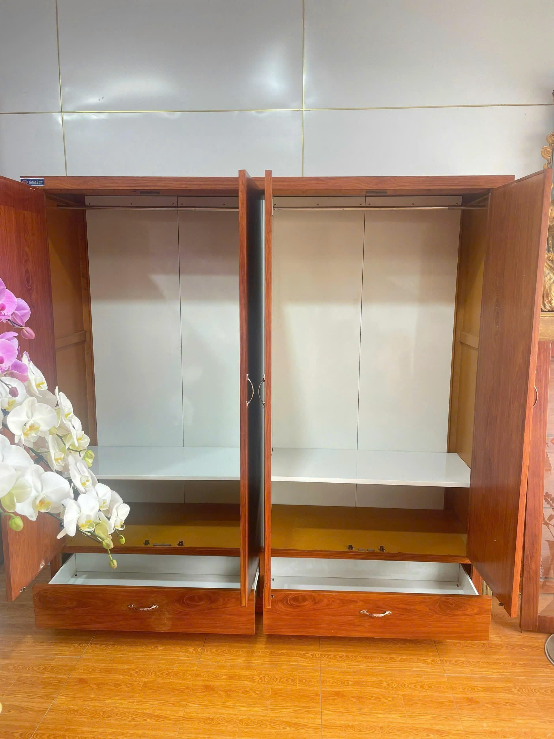 Tủ M5-4 Cánh 2 Ngăn Kéo