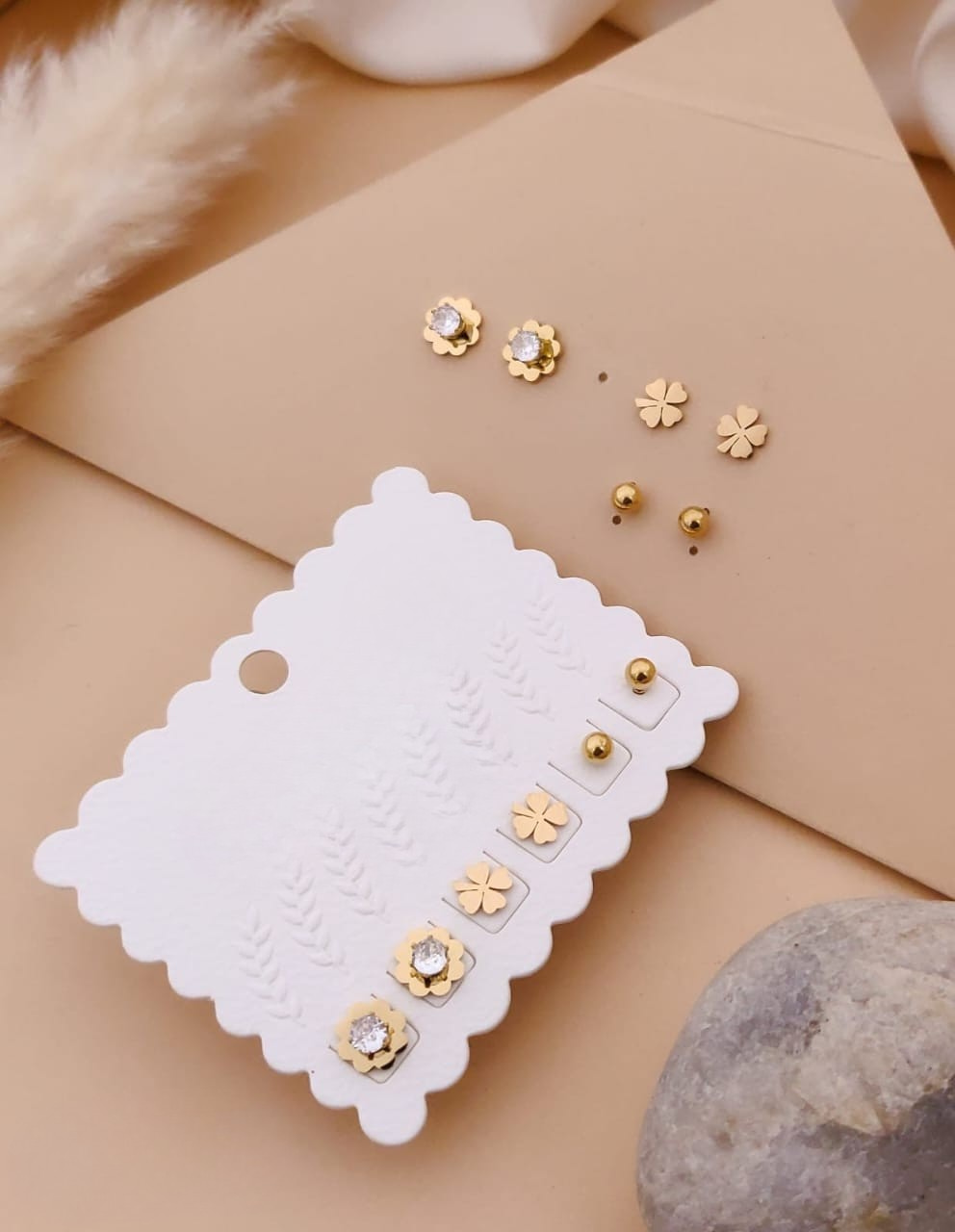 Gold Floral Stud Earrings Set