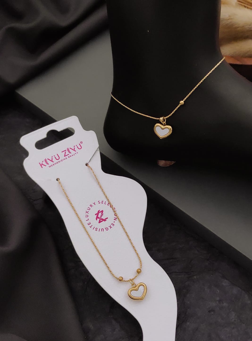 Gold Heart Pendant Anklet