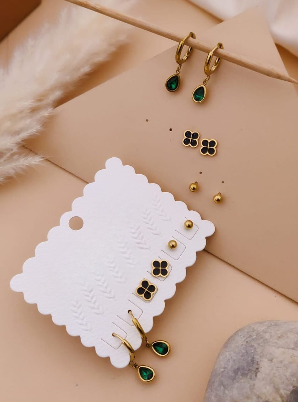 Elegant Gold Earring Set