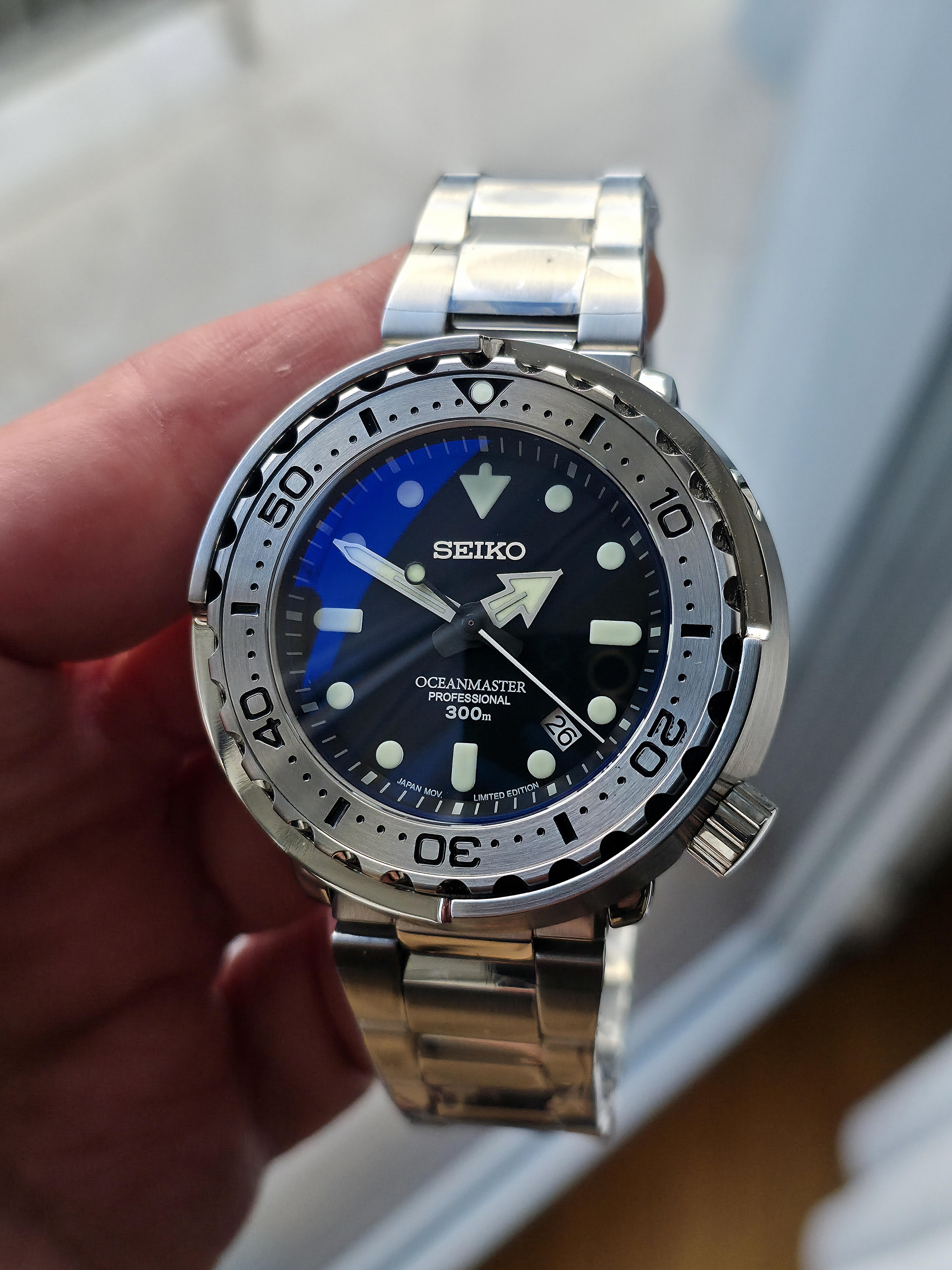Seiko Oceanmaster Diver's Watch - Tank Blue