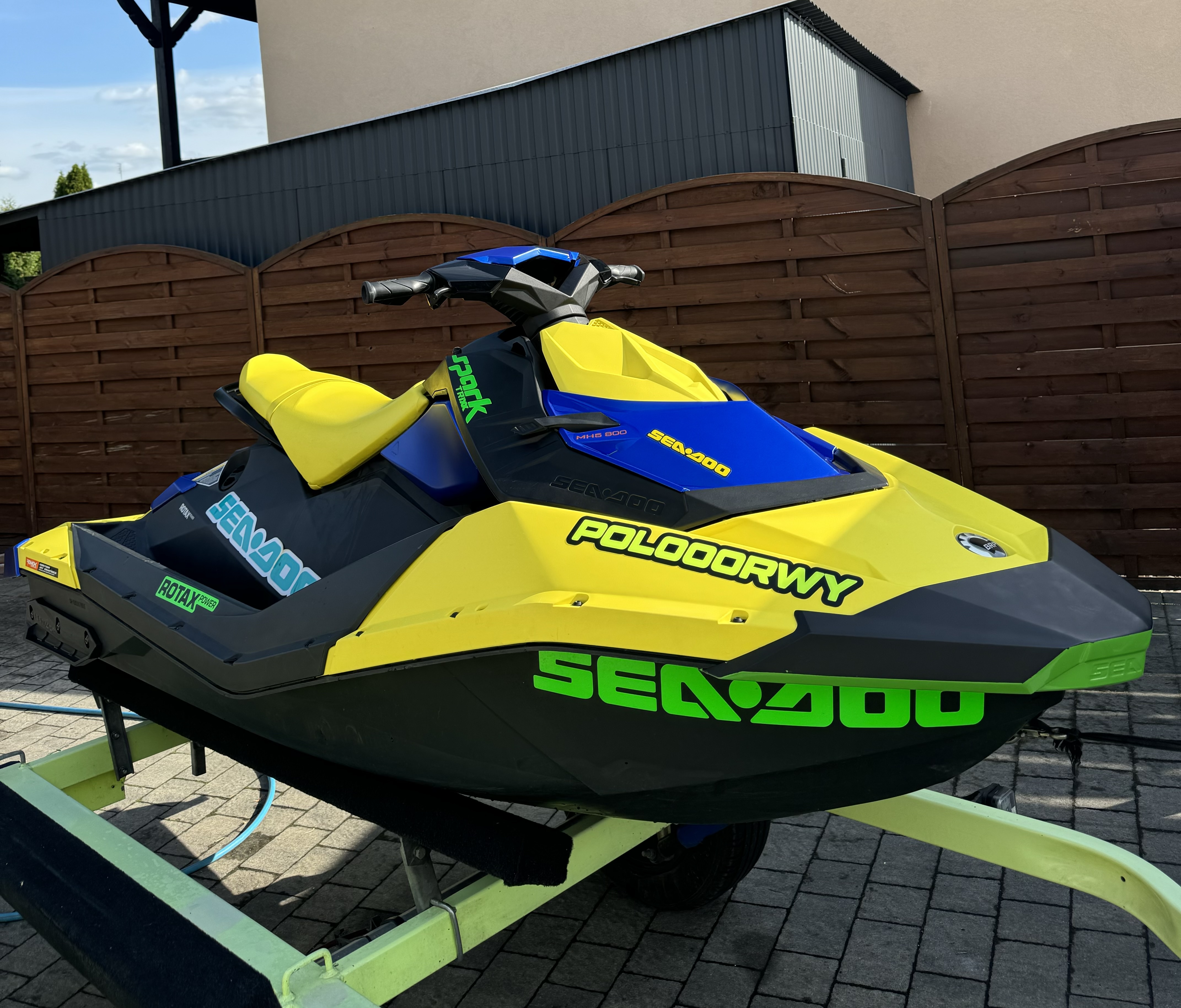 Rezerwacja skutera wodnego Sea-Doo Spark 90