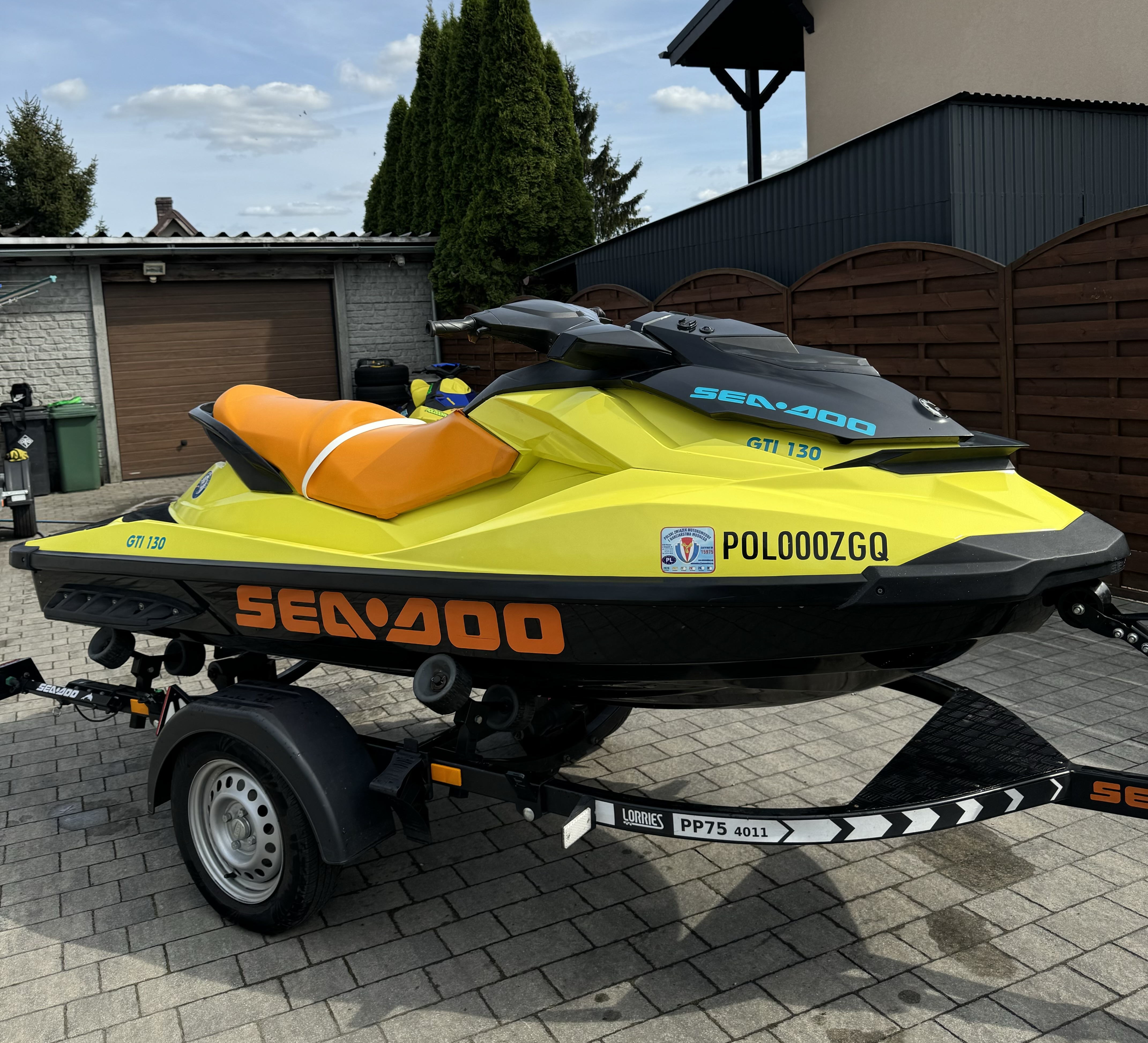 Rezerwacja skutera wodnego Sea-Doo GTI 130