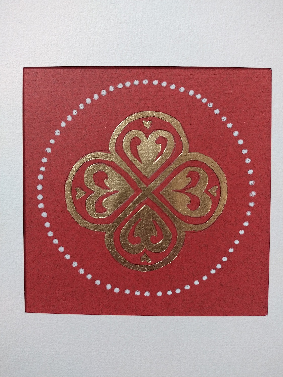 Petite rose alsacienne sur fond rouille