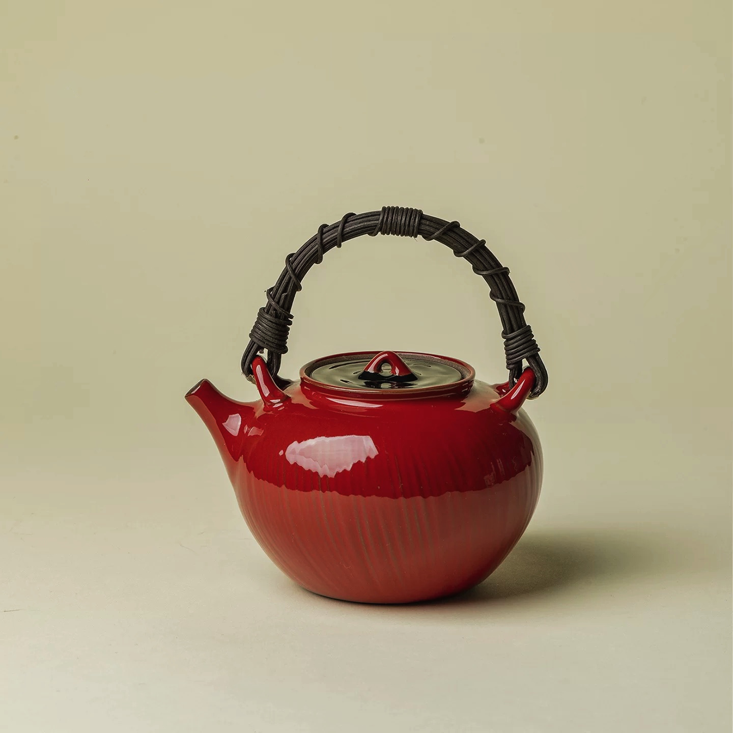 Crimson Dream Handcrafted Cinnabar Lifting-Beam Teapot