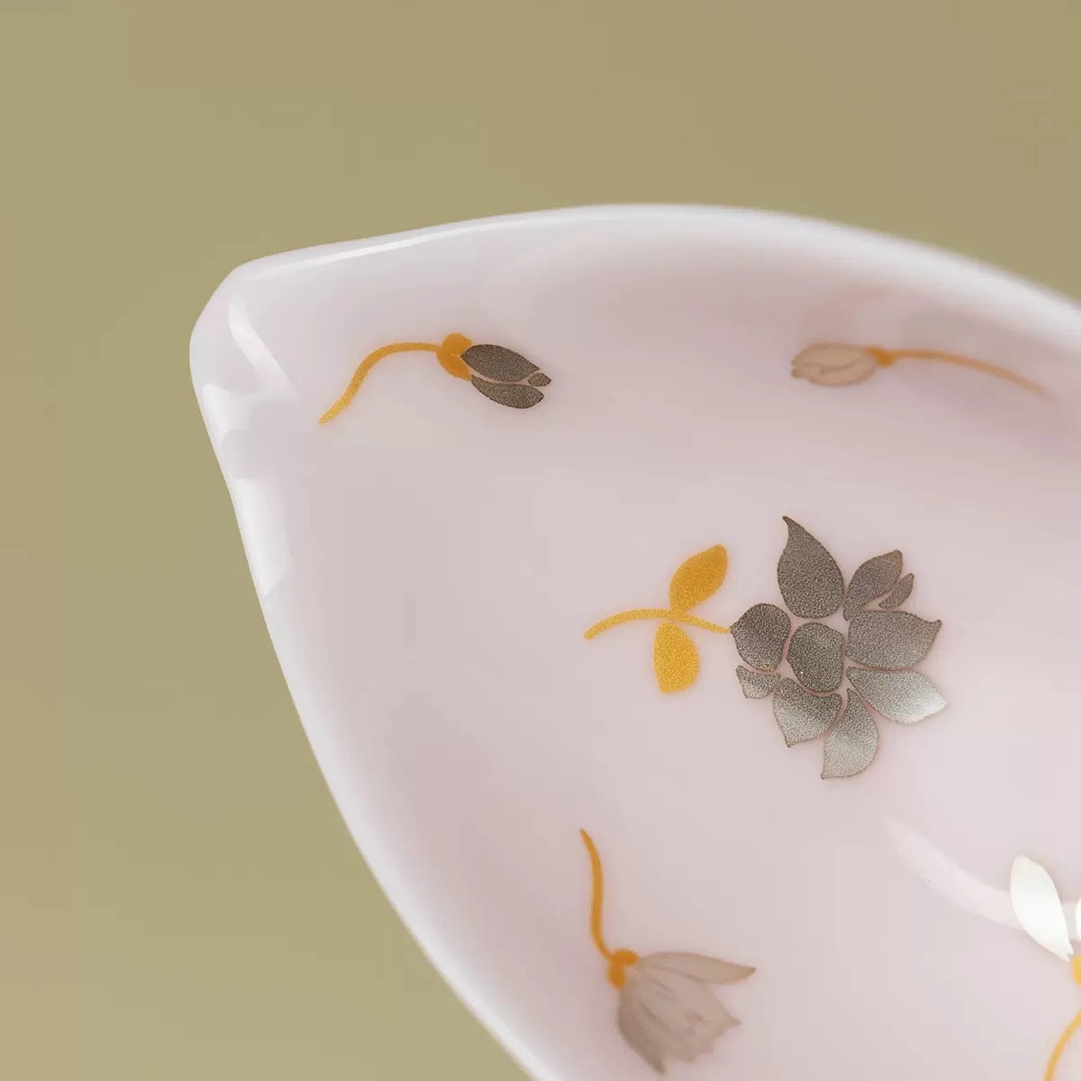 Silver-Inlay Lotus Tea Presentation Set (Tea Scoop & Needle)