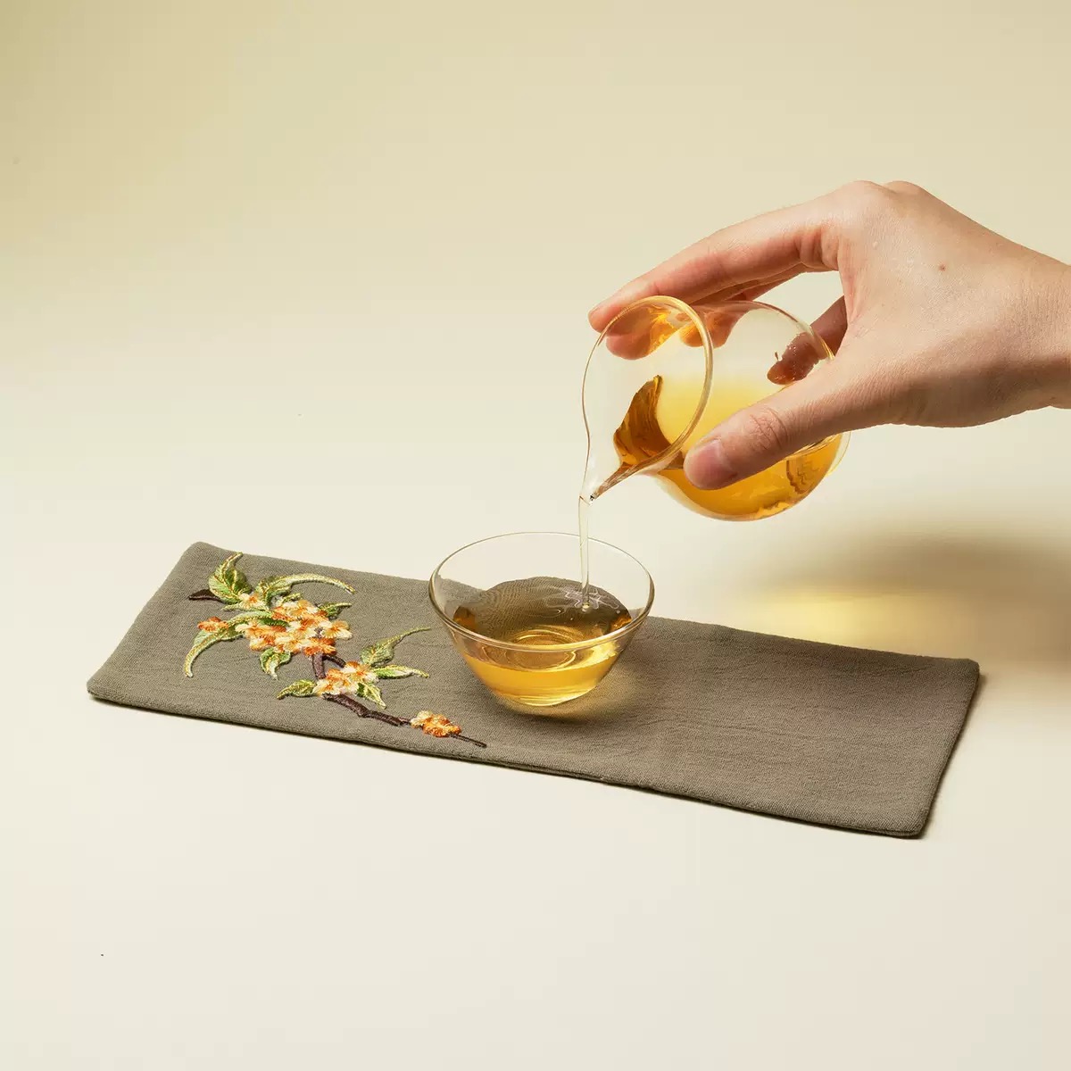 Embroidered Sweet Osmanthus Cotton-Linen Tea Towel