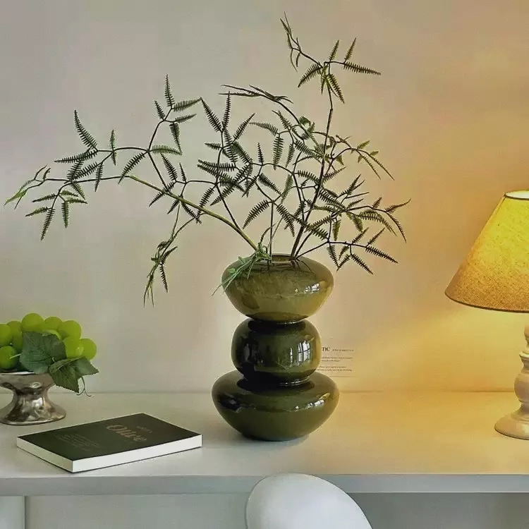 Green Gourd-shaped Glass Vase