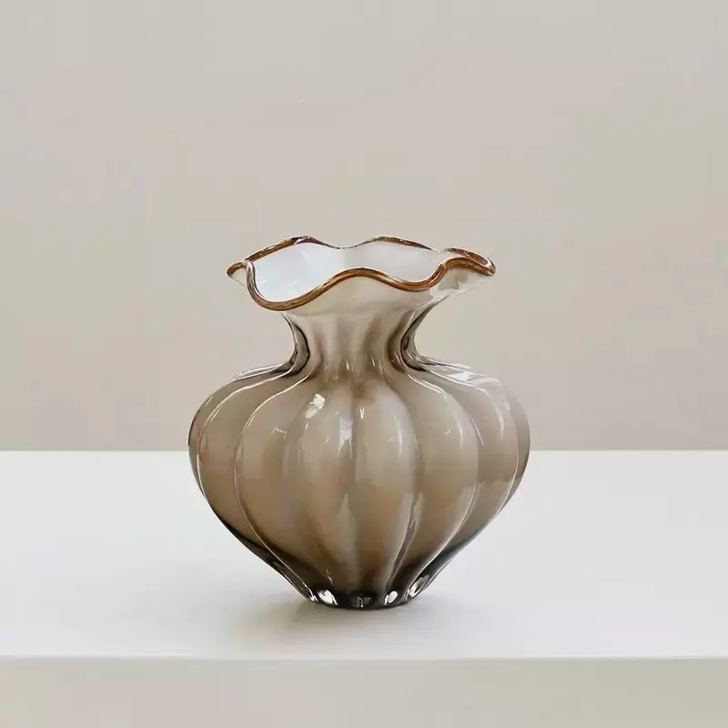 Brown Ruffle Bloom Vase