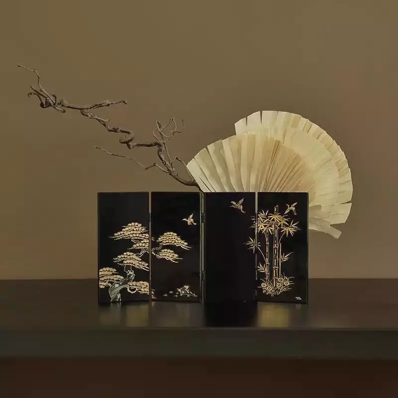 ‘Hidden Forest‘ Table Folding Screen