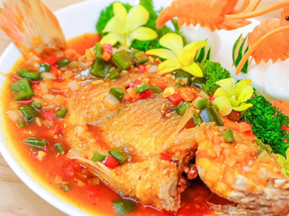 Cá chép giòn sống