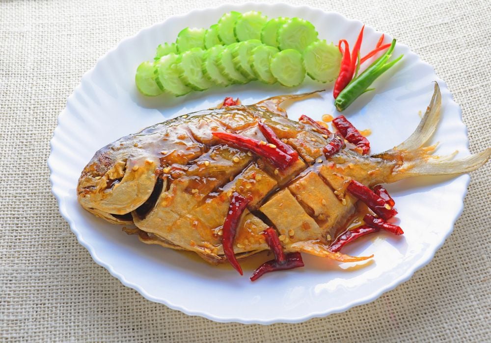 Cá chim trắng tươi sống