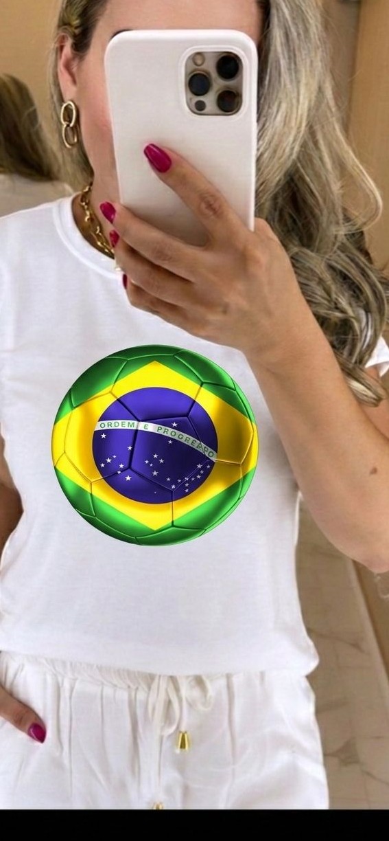 Camiseta Brasil Bola