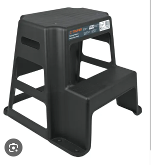 Banco plástico de dos escalones 10499