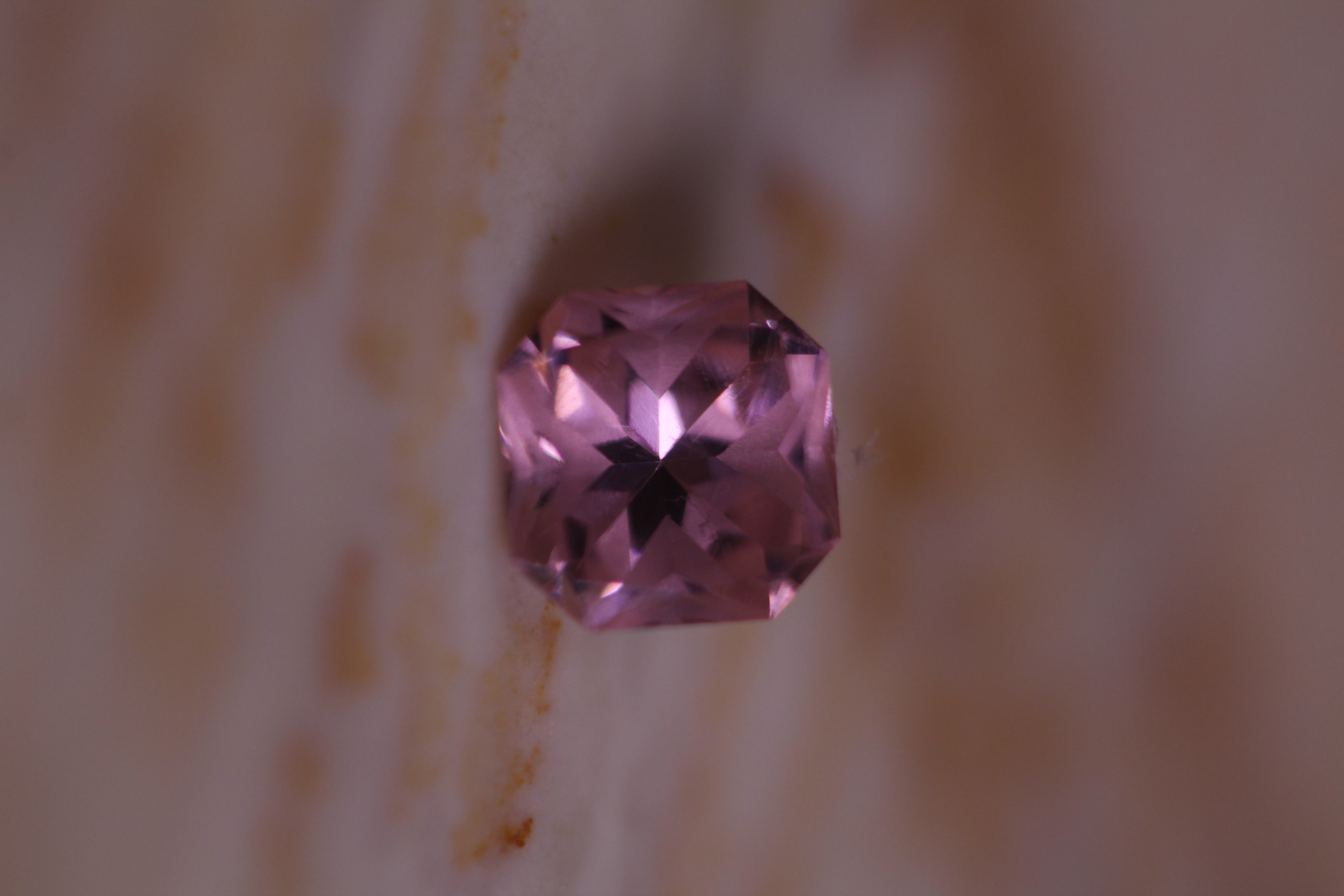1.5 ct Color Change Cubic Zirconia