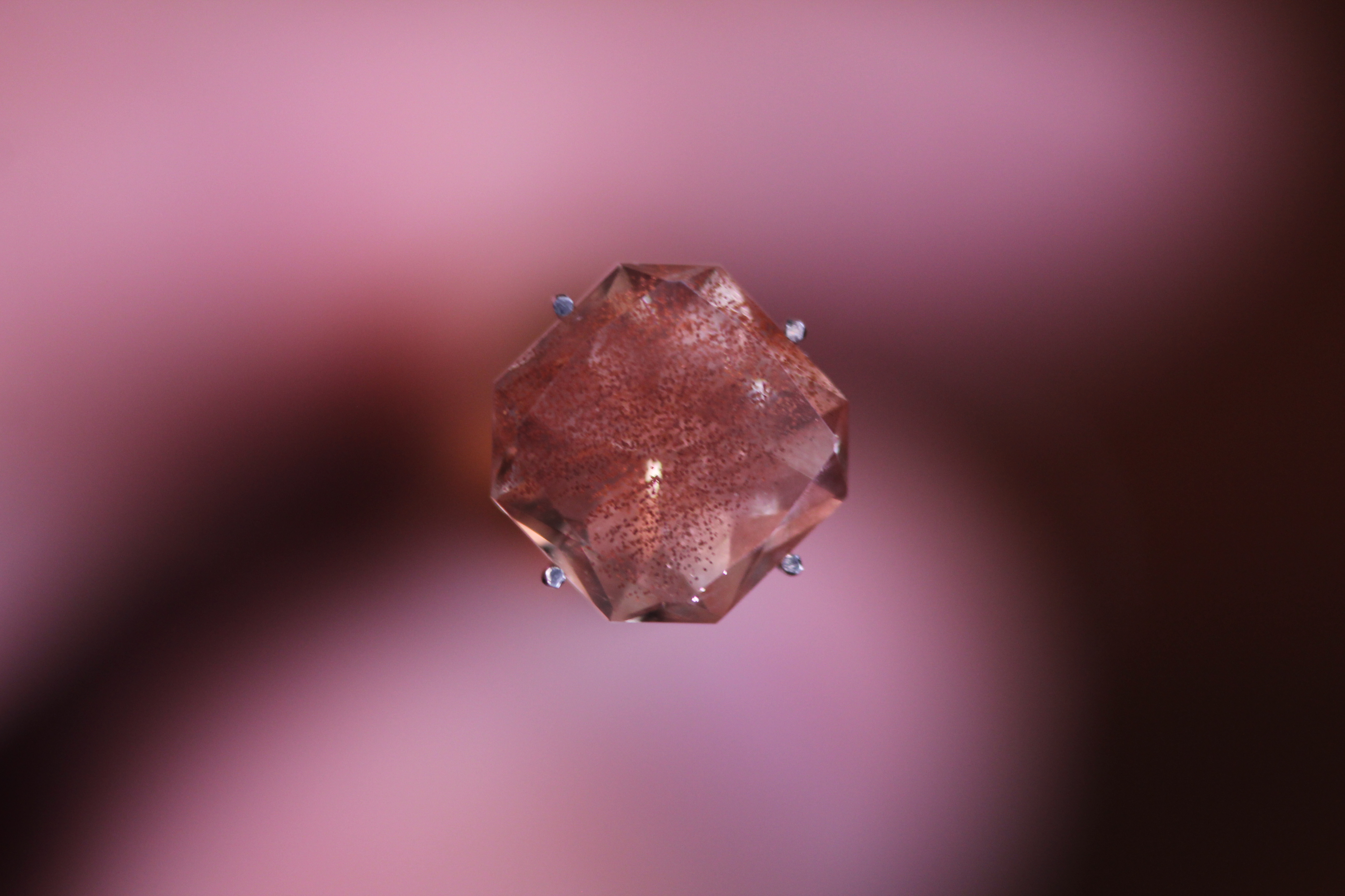 2.3 ct Oregon Sunstone