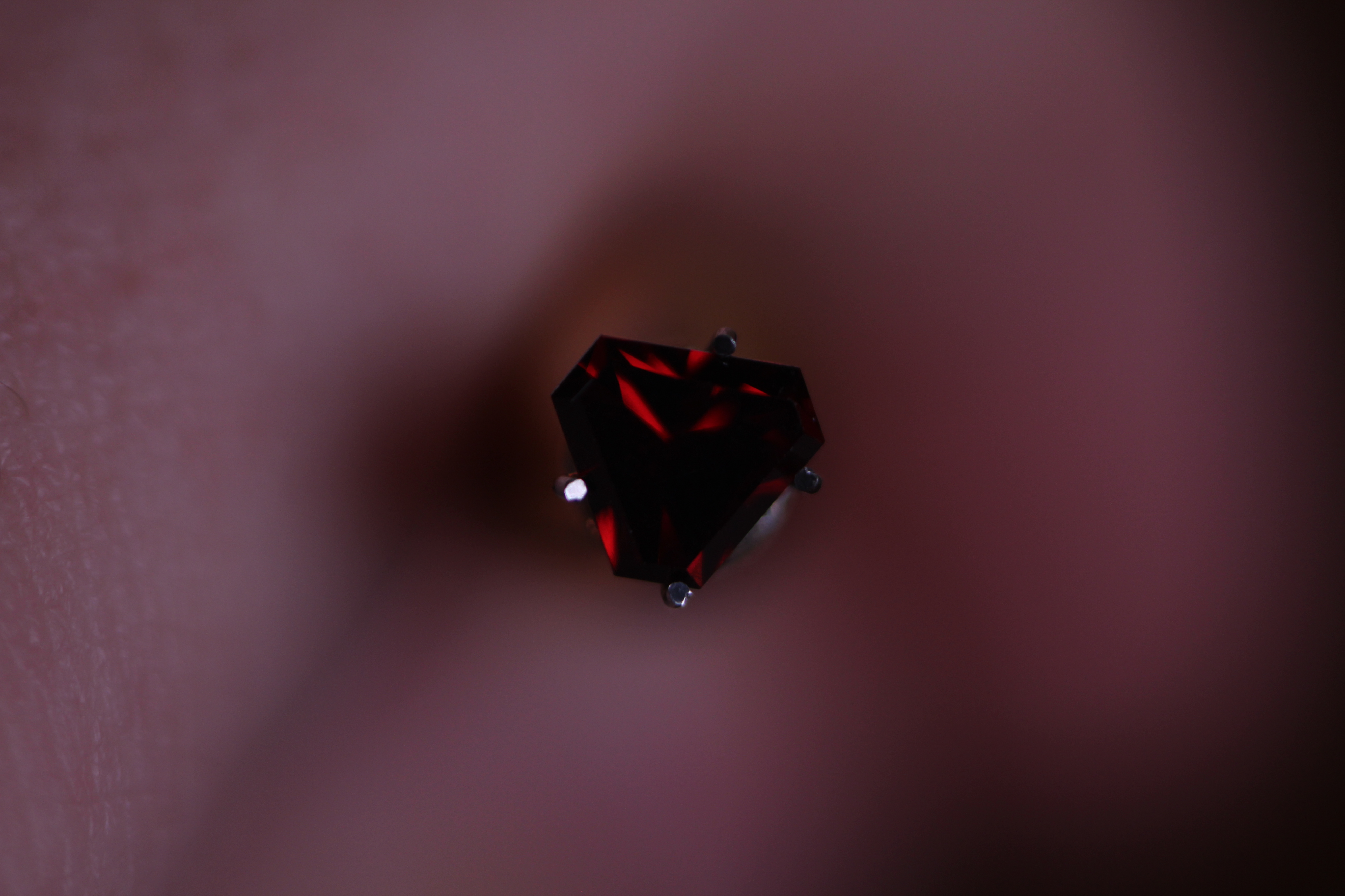 0.8 ct Garnet