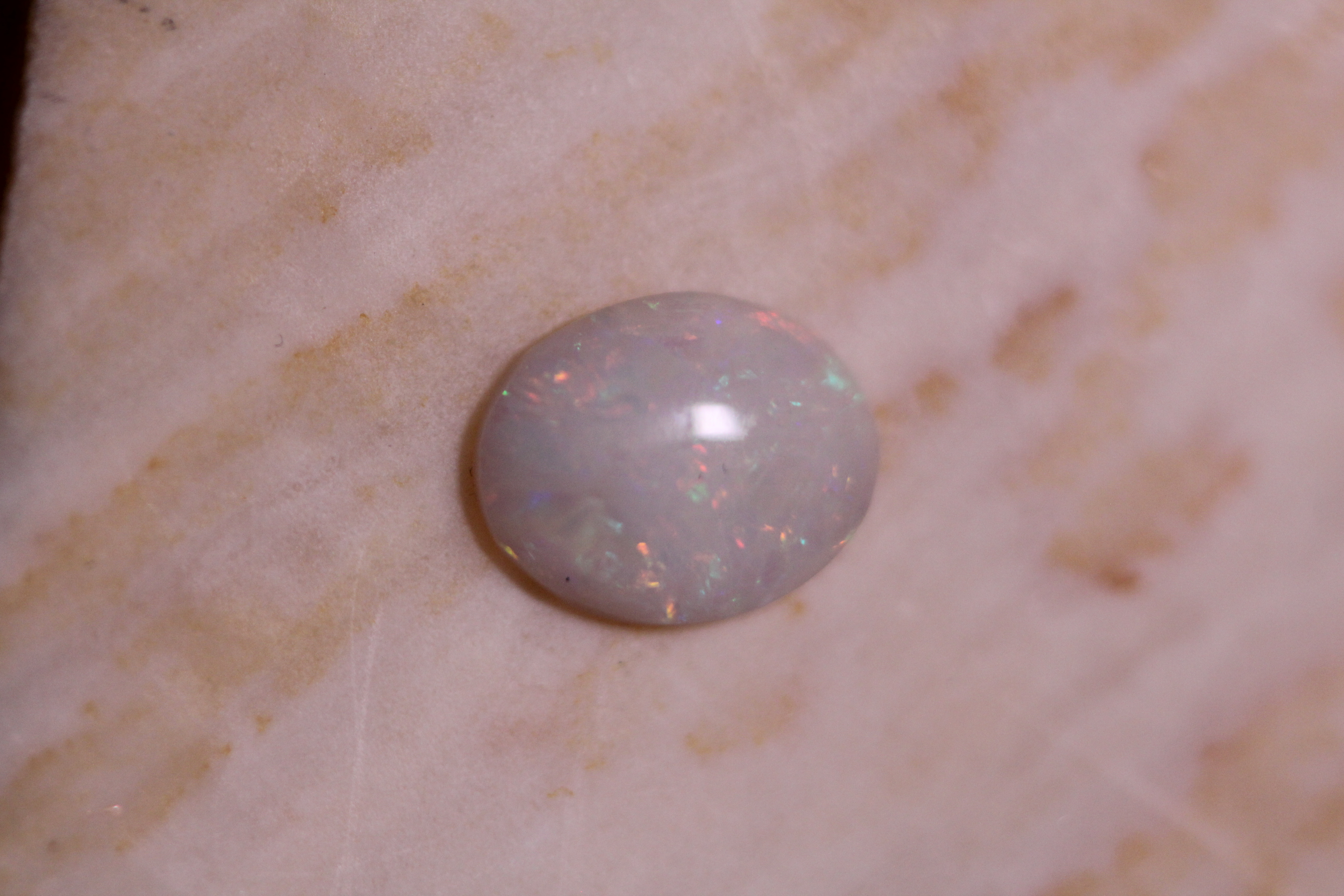 0.9 ct Australian Opal