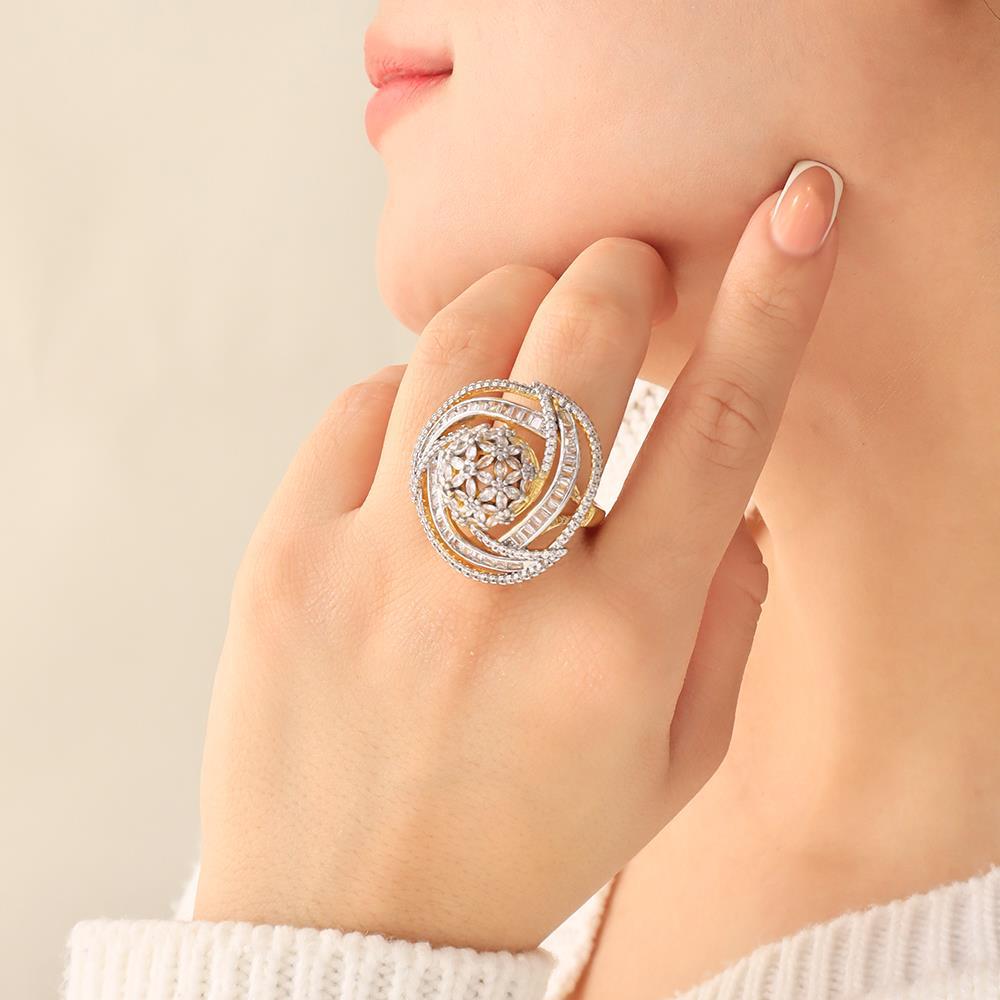 Anillo de Lujo con Circonias