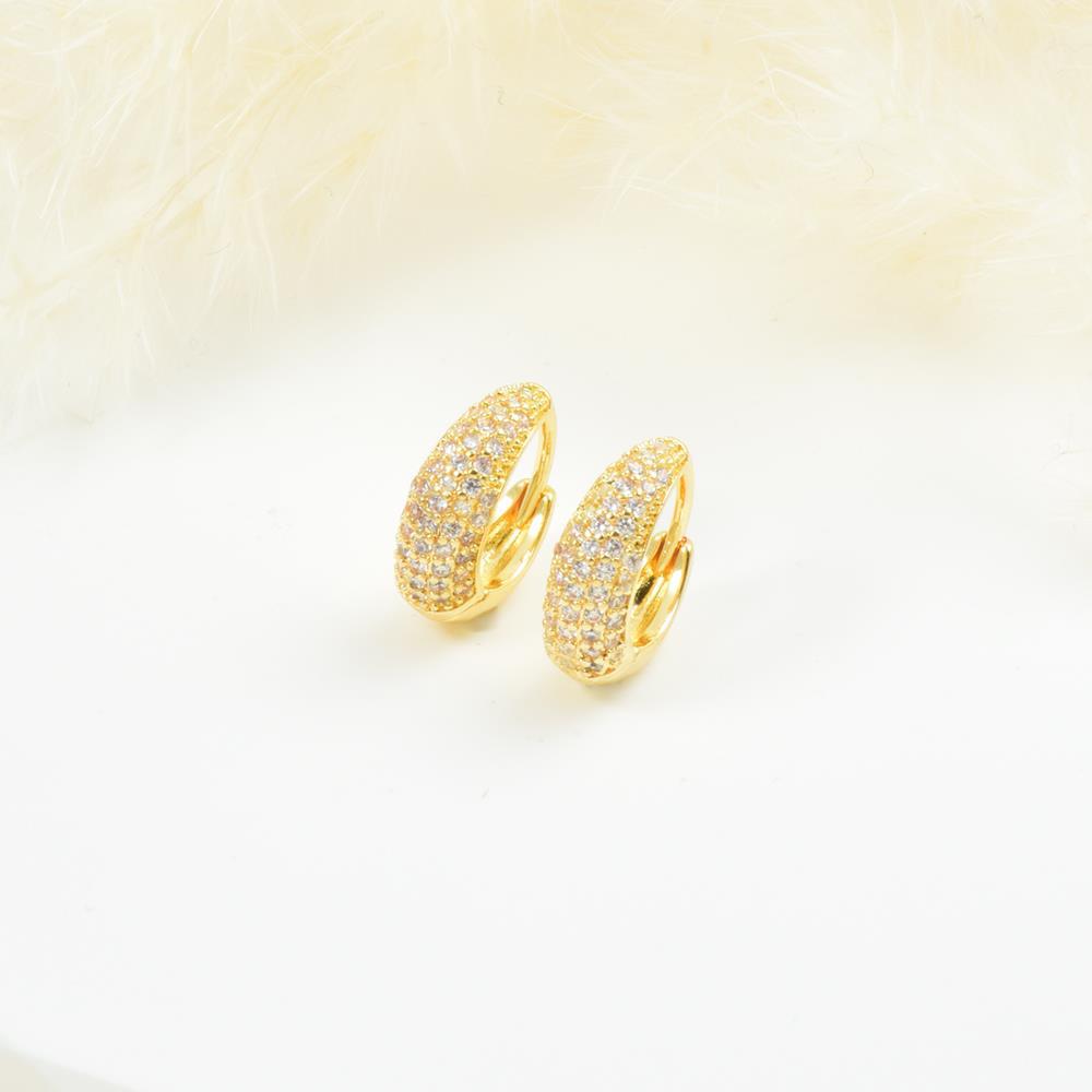 Aretes dorados con circonias