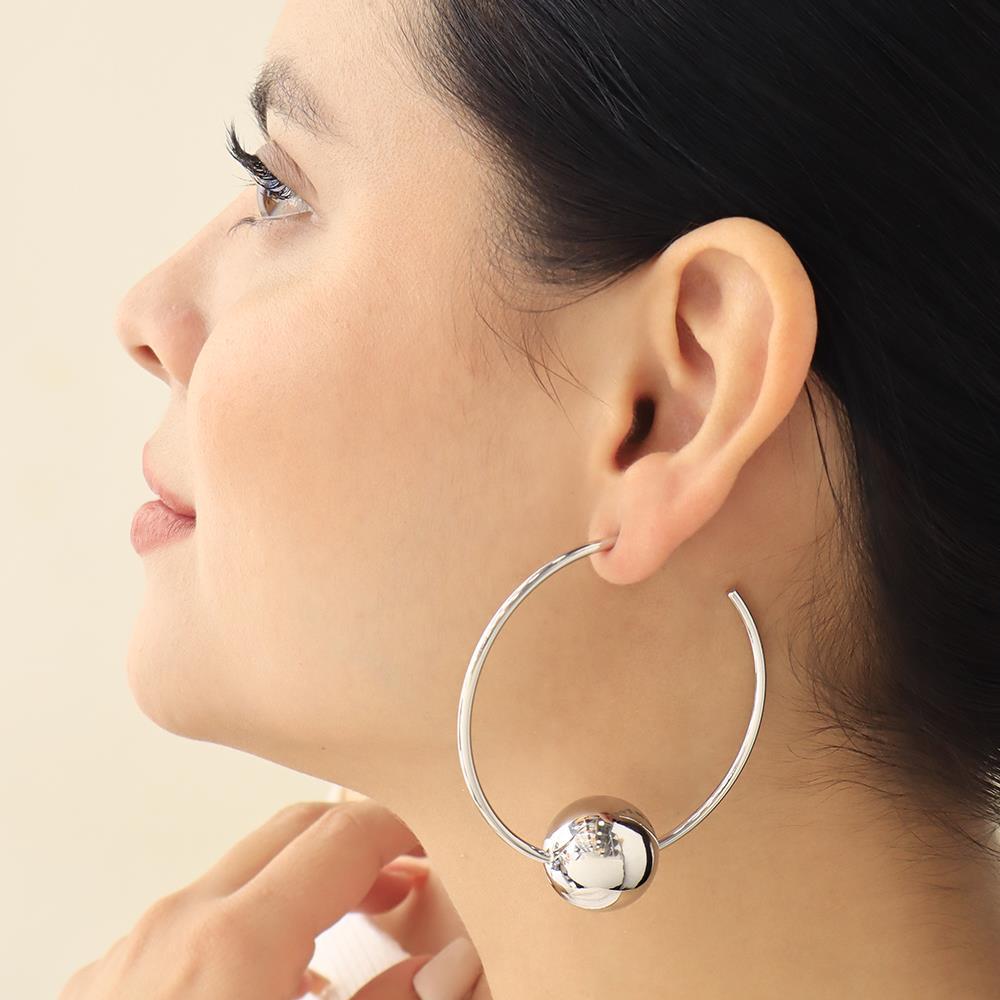 Arete de rodio diseño moderno