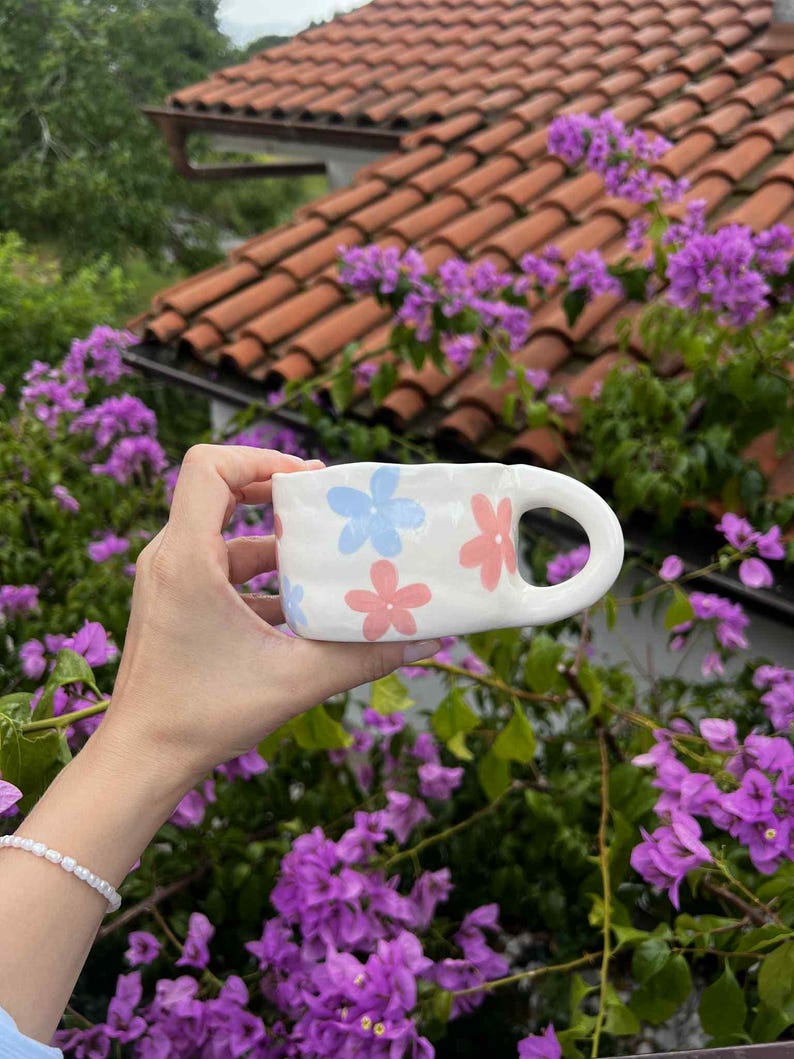 Handmade Ceramic Mug Š Pink and Blue Pastel Flower Design