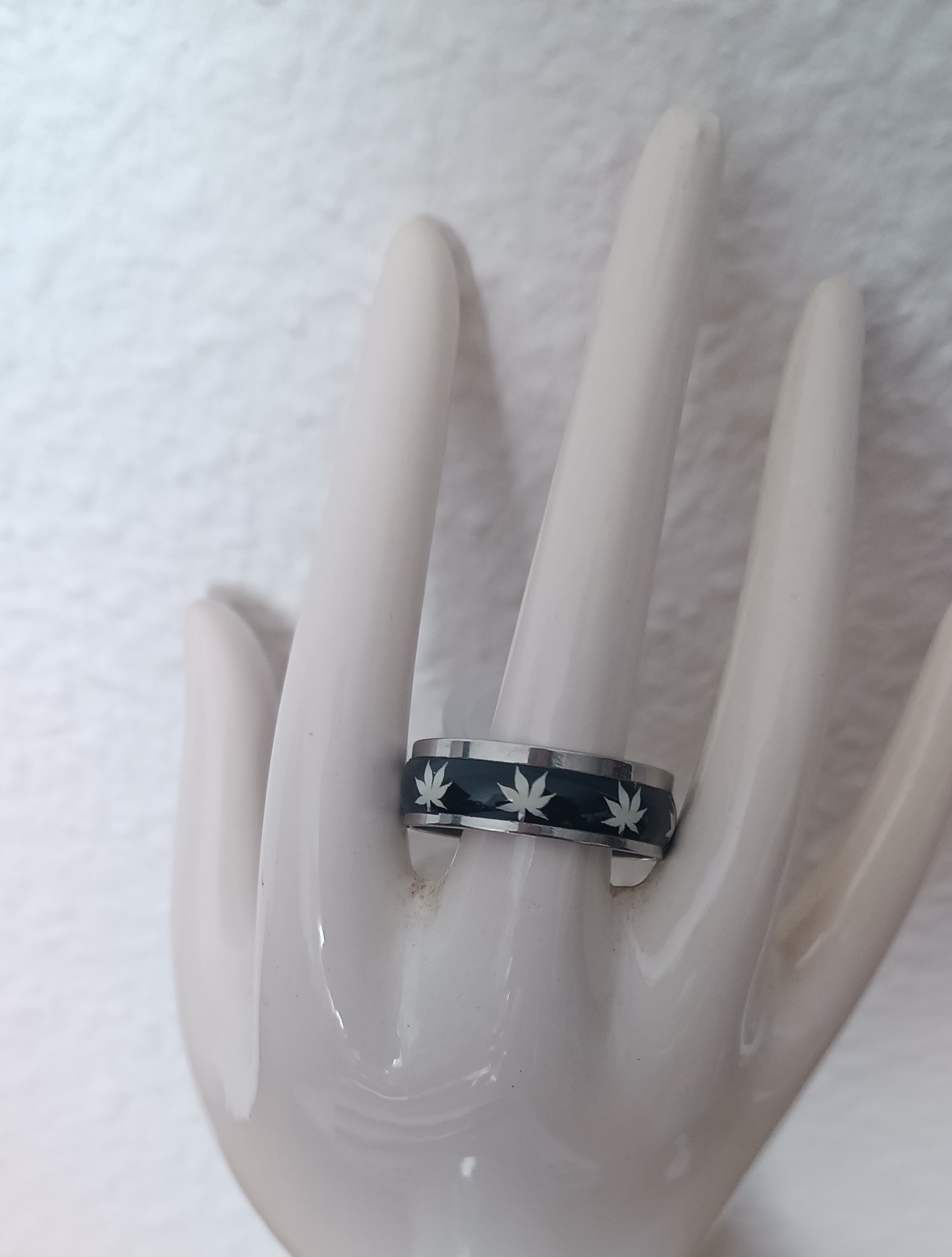 Bague en acier inoxydable feuilles d'érables