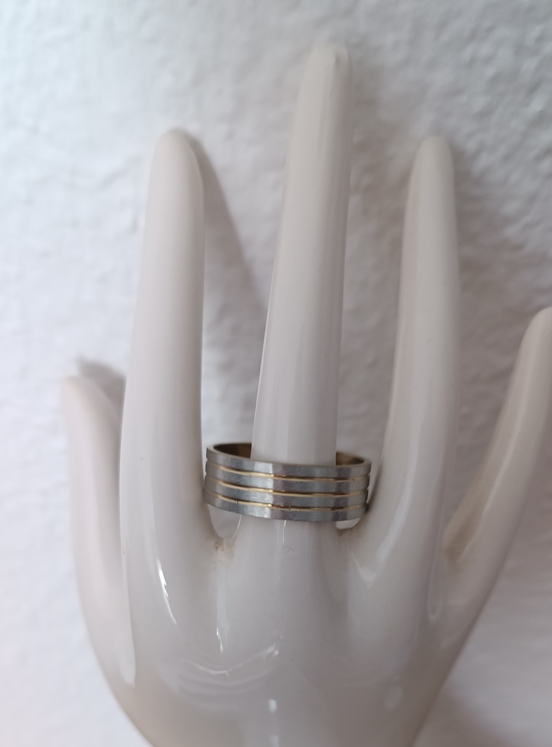 Bague argentée avec 3 bandes dorées en acier inoxydable