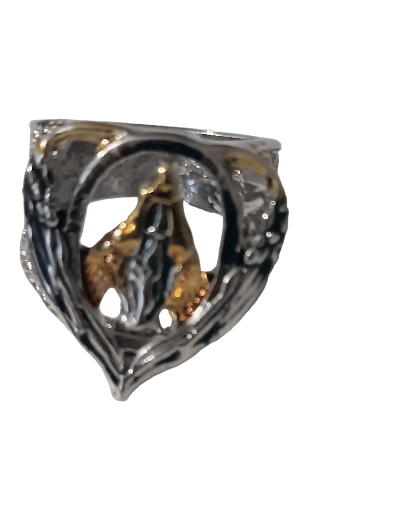 Bague argentée représentant une religieuse