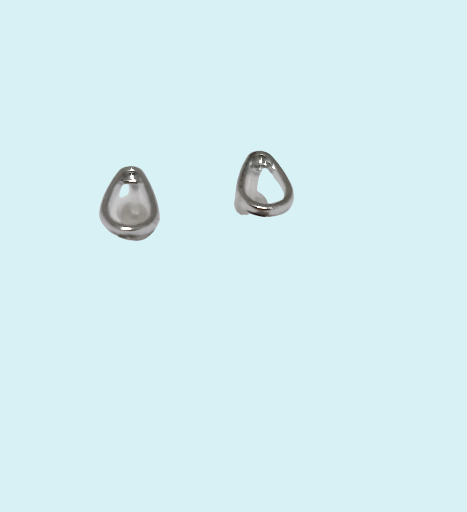 Boucles d'oreilles goutte argentées en plastique
