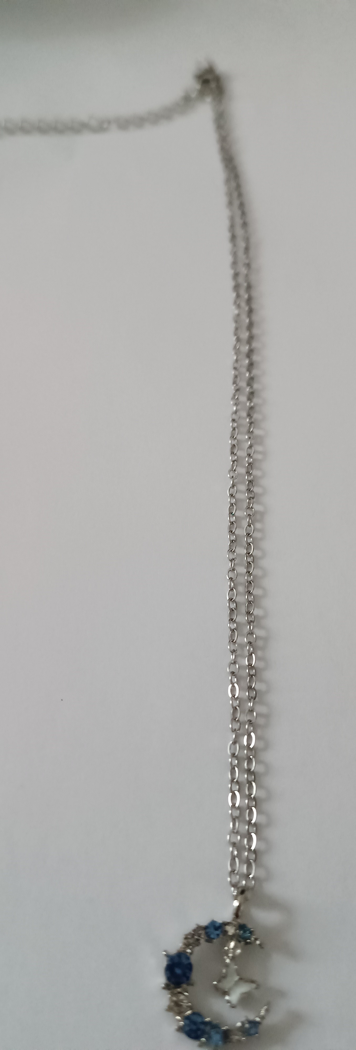 Collier lune et papillon argenté