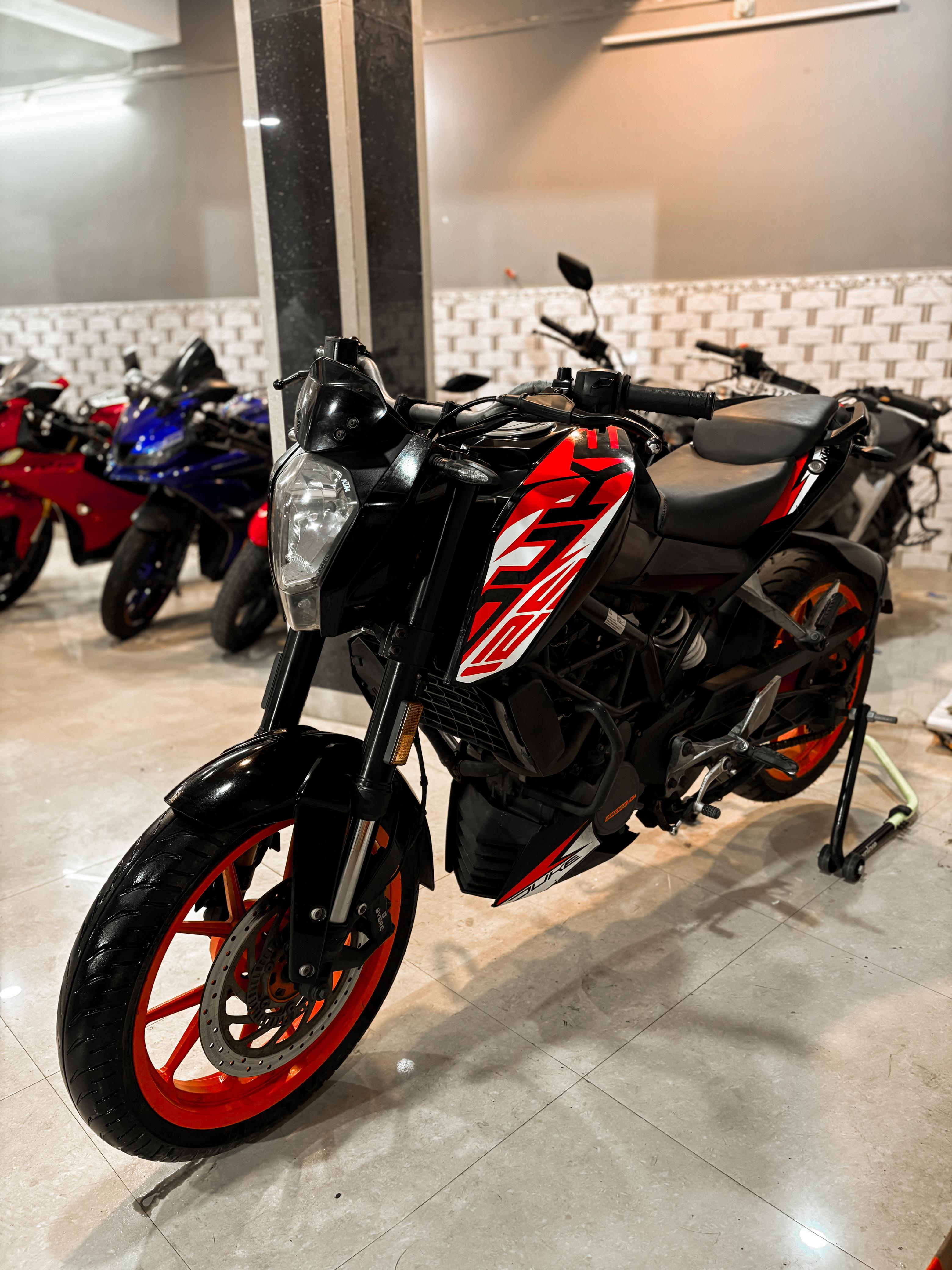 2020 KTM Duke