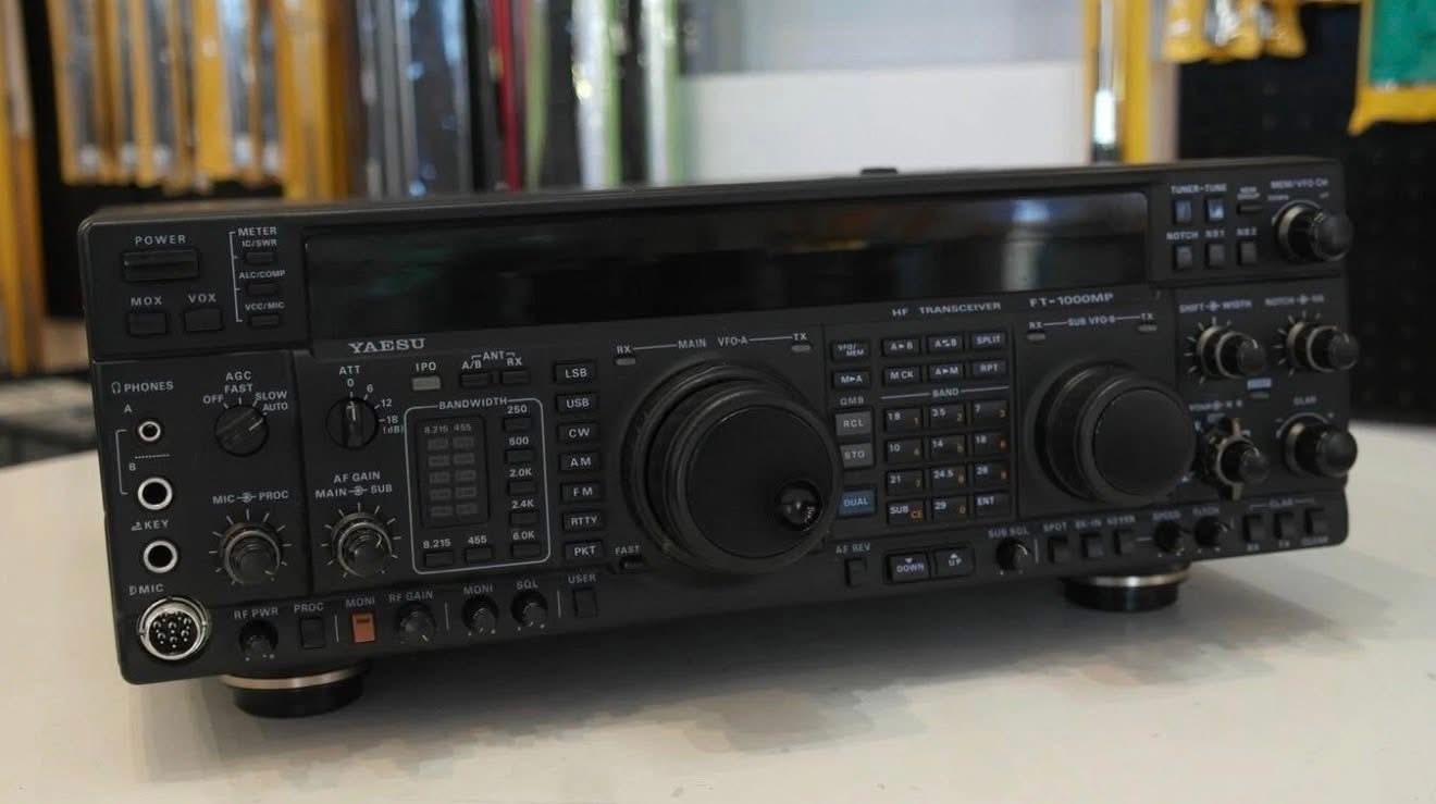 YAESU FT-1000MP HF TRANSCEIVER – 100W ALL-MODE BASE STATION