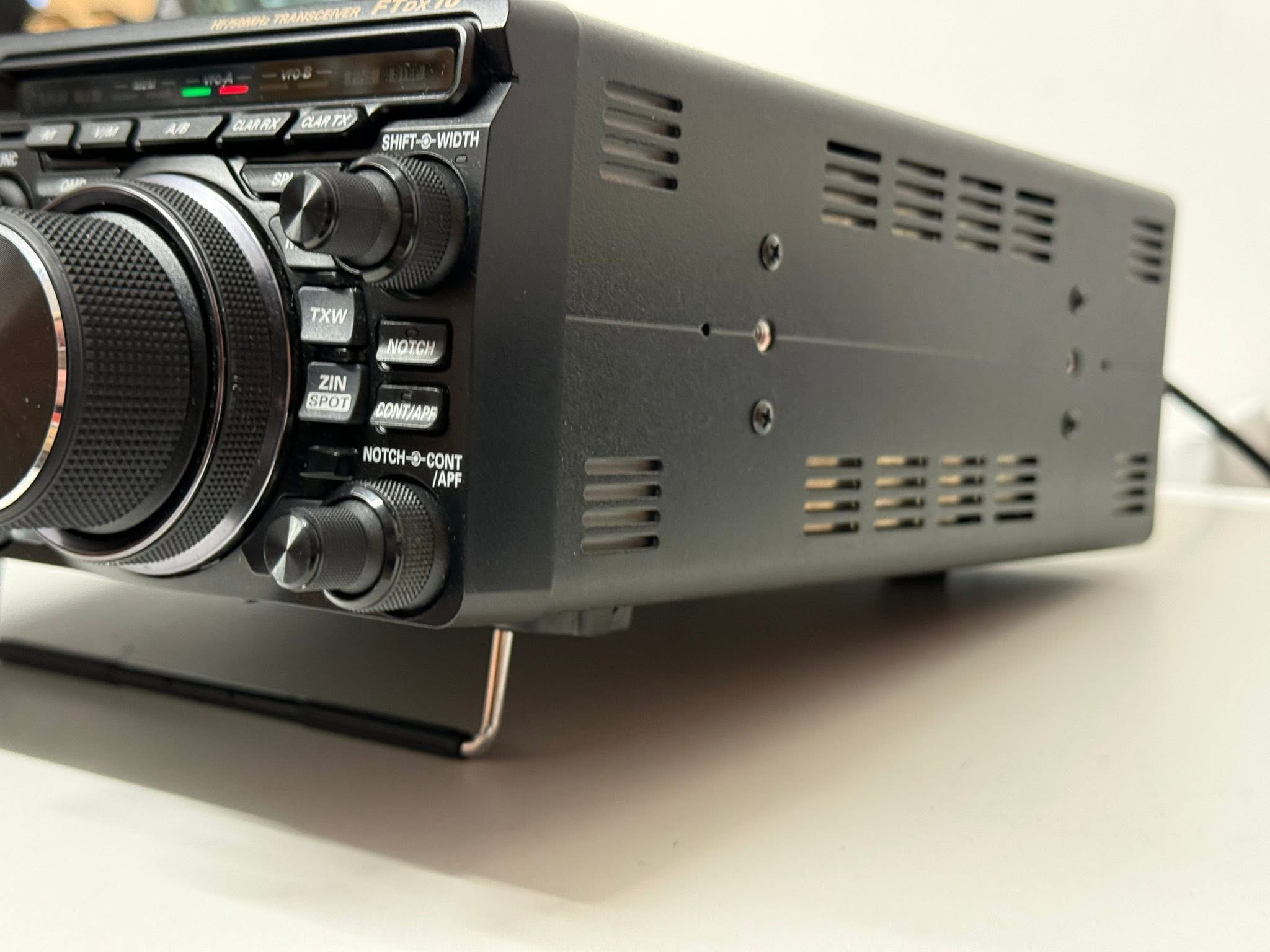 Yaesu FTDX10 HF/50MHz 