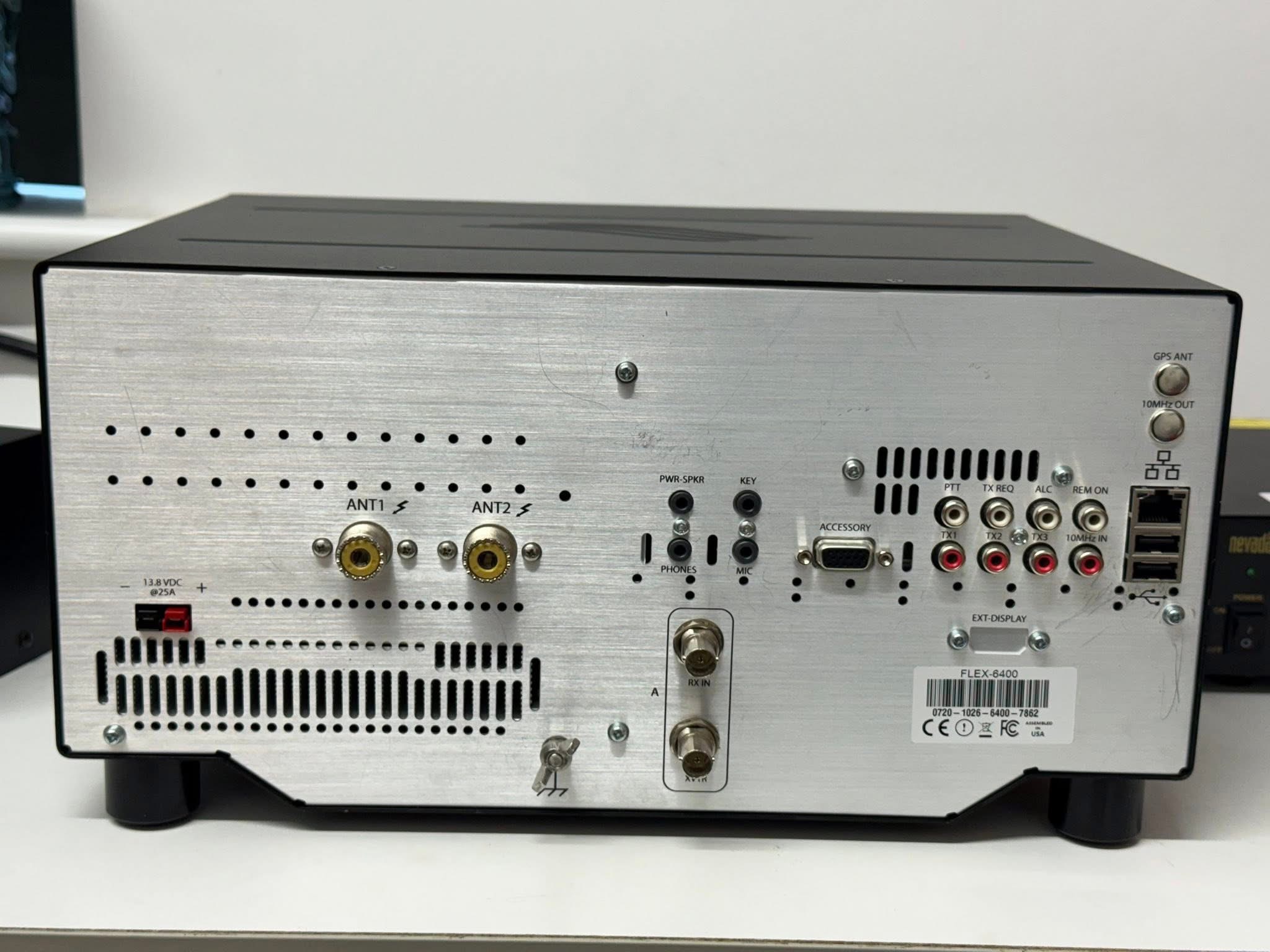 FlexRadio FLEX-6400 SDR TRANSCEIVER WITH SDR+ V4.15 - NO SCREEN