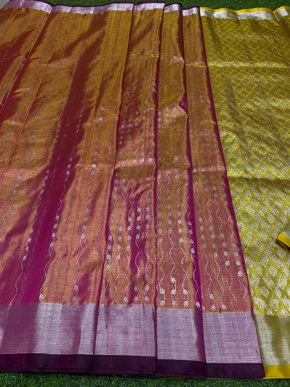 Venkatagiri Pure Handloom Tissue Saree with 4 Inch Designer Border and Hand Buta