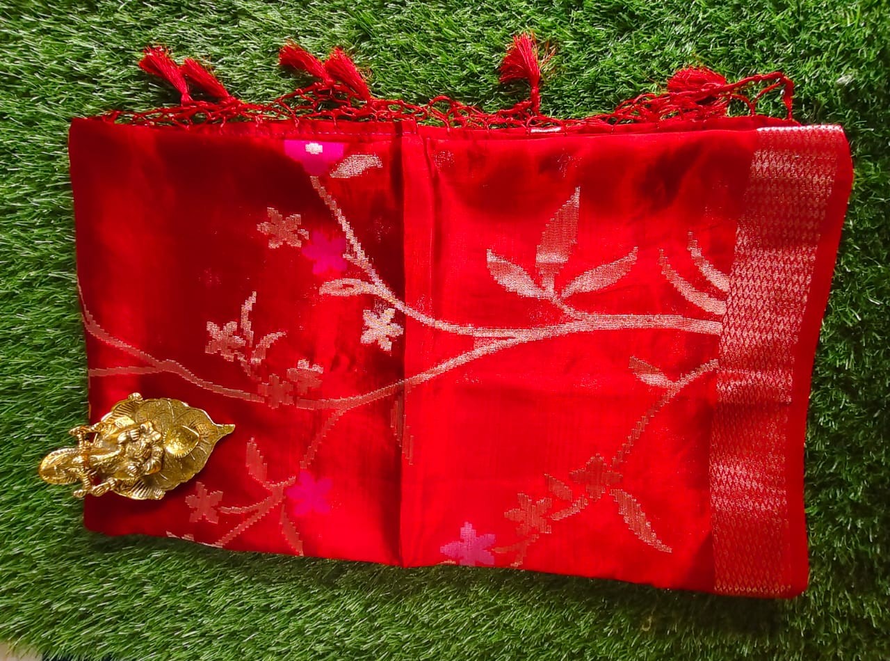 Classy Red Raw Mango Silk Saree with Handwoven Jamdani Work