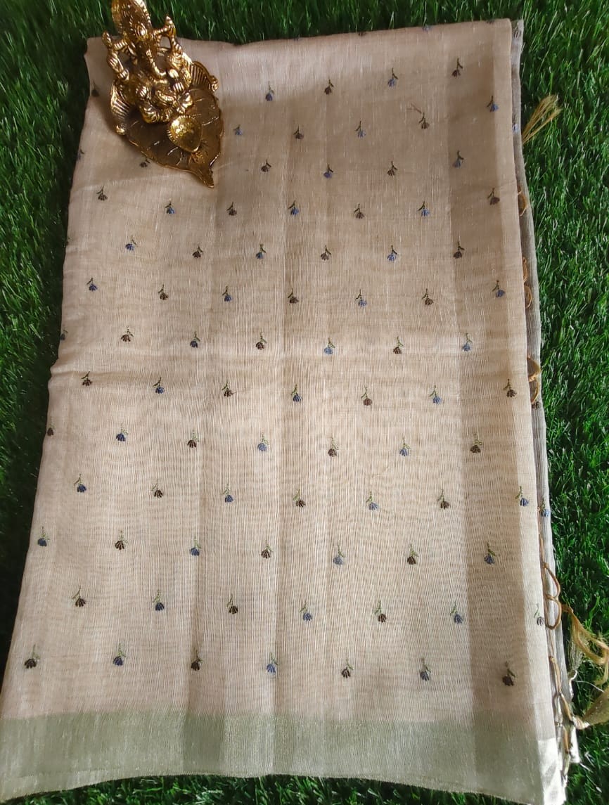 Elegant Beige Chanderi Saree with Contrast Black Blouse