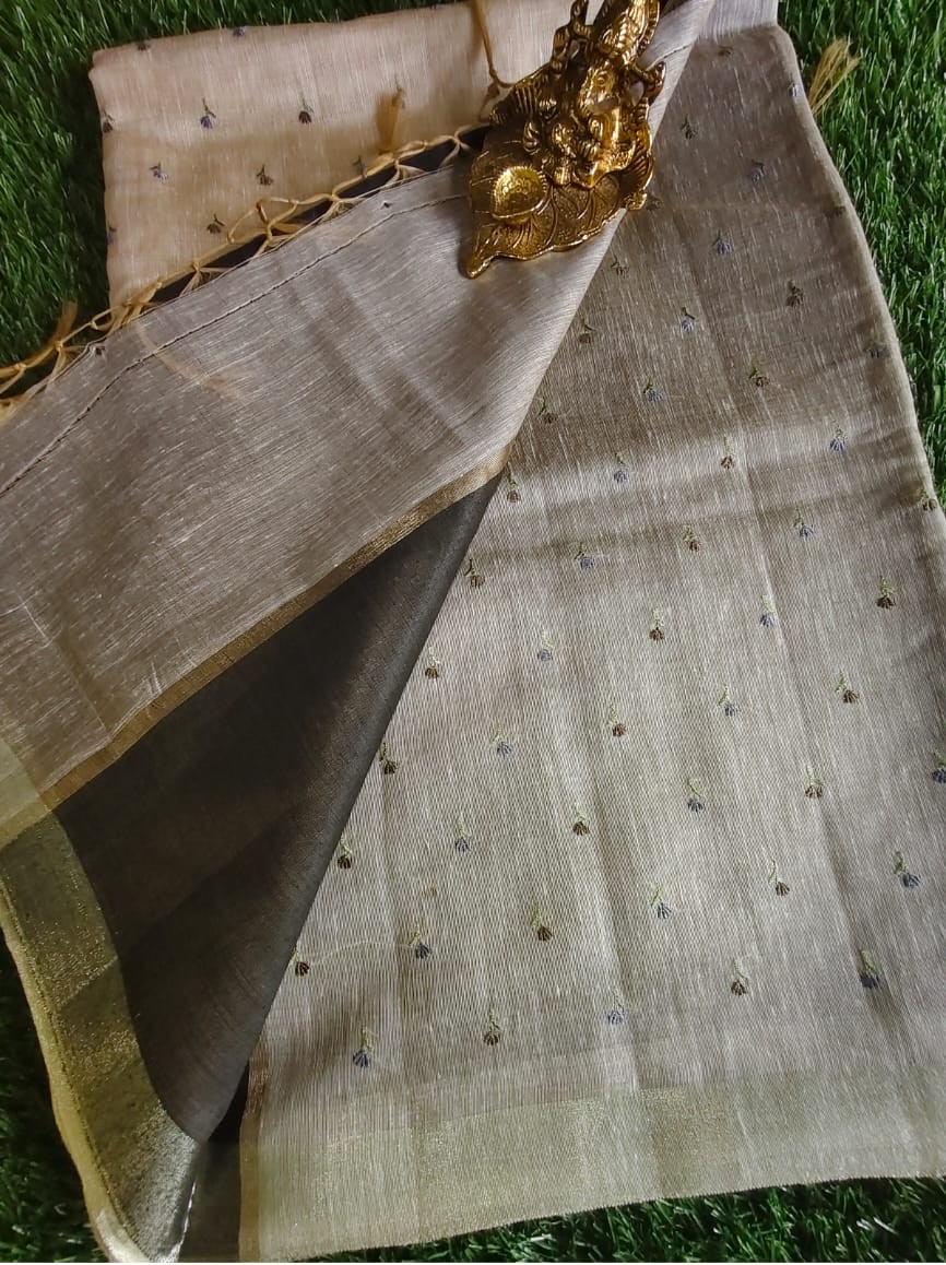 Elegant Beige Chanderi Saree with Contrast Black Blouse