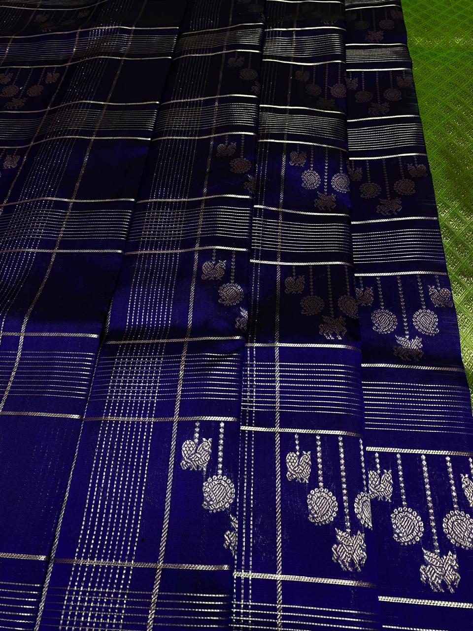 Venkatagiri Pure Handloom Pattu Saree with 6 Inch Designer Border and Full Hand Buta Work