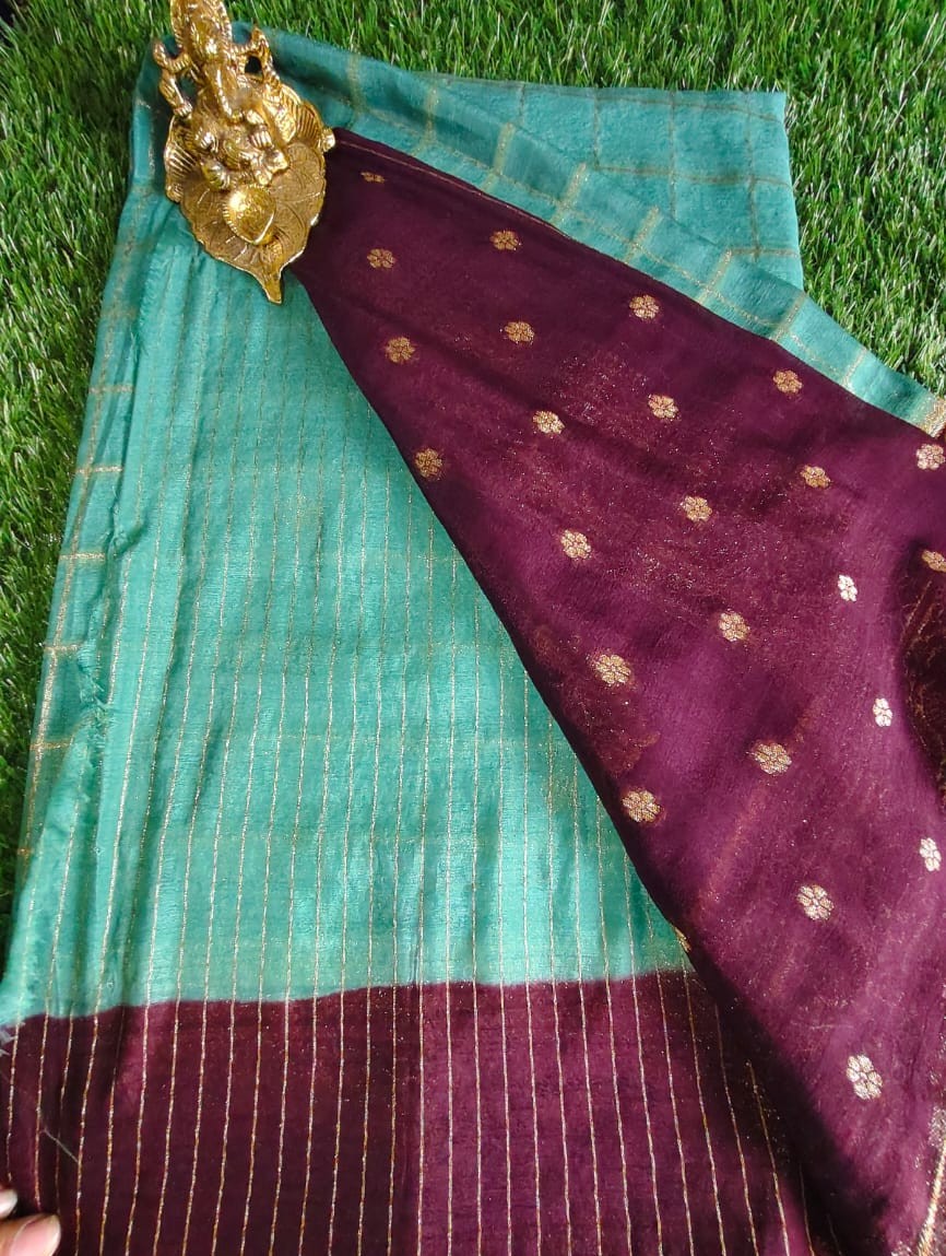 Elegant Sky Blue Khaddi Georgette Saree with Wine Contrast Border and Gold Checks Design