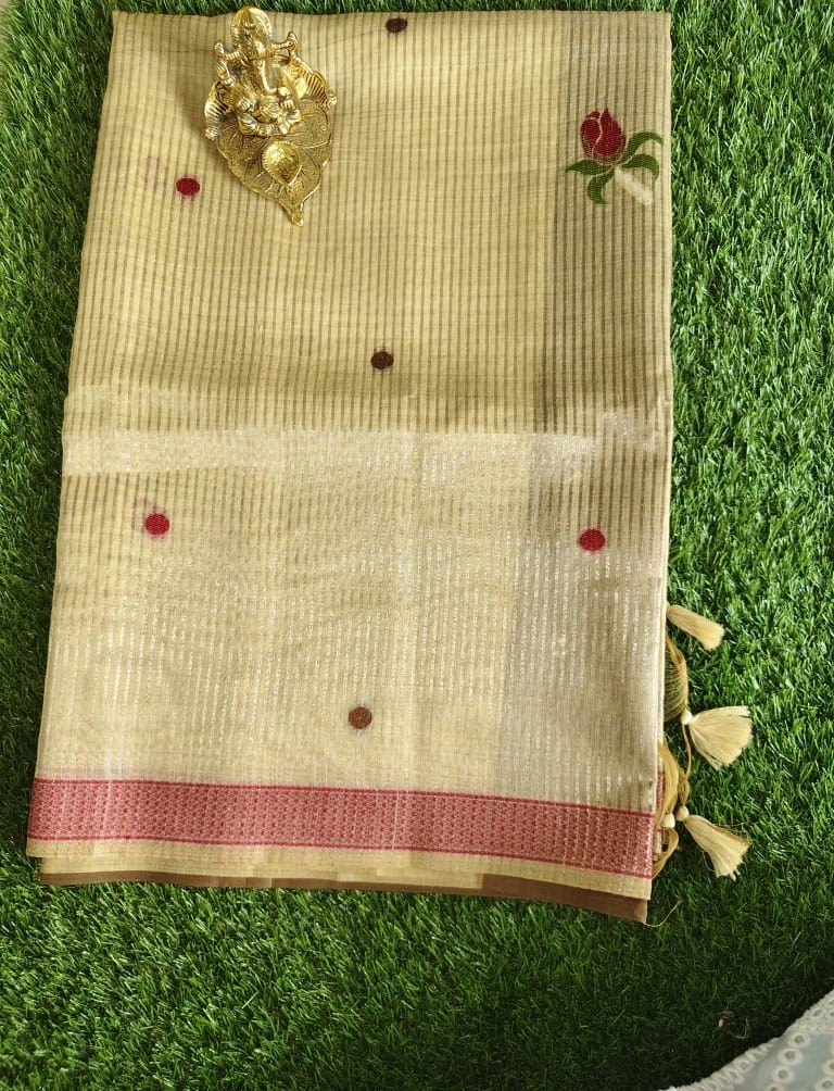 Mustard Jamdhani Tissue Saree with Scattered Motifs and Tassel Pallu