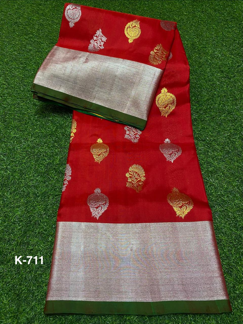 Venkatagiri Pure Handloom Pattu Saree with 6 Inch Kaddi Border