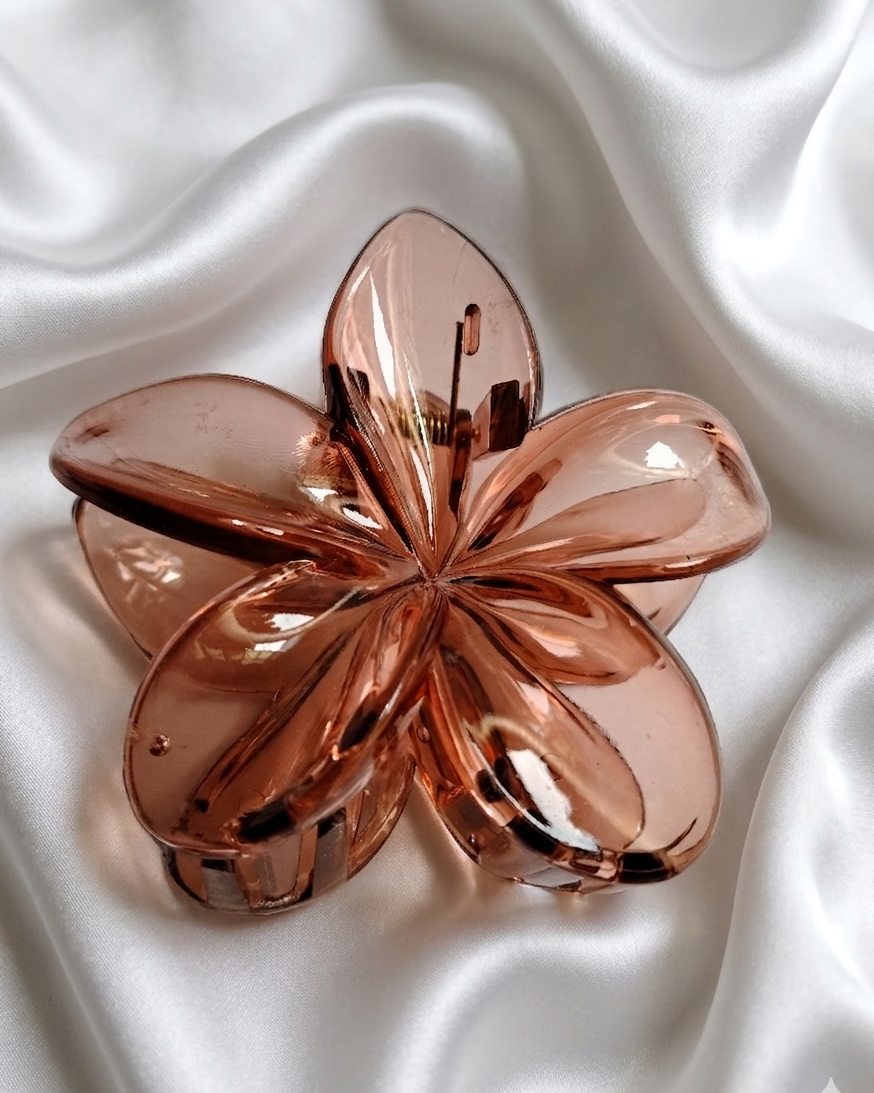 Grand Bloom: Statement Frangipani (Champa) Claw Clip