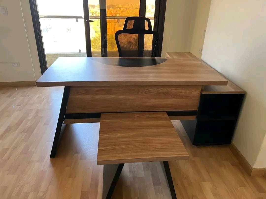 مكتب مقاس 180 