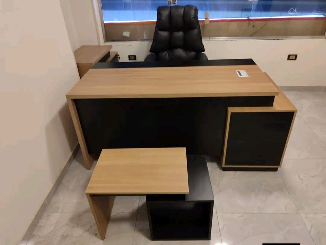 مكتب مقاس 160 + تربيزه ضيافه 