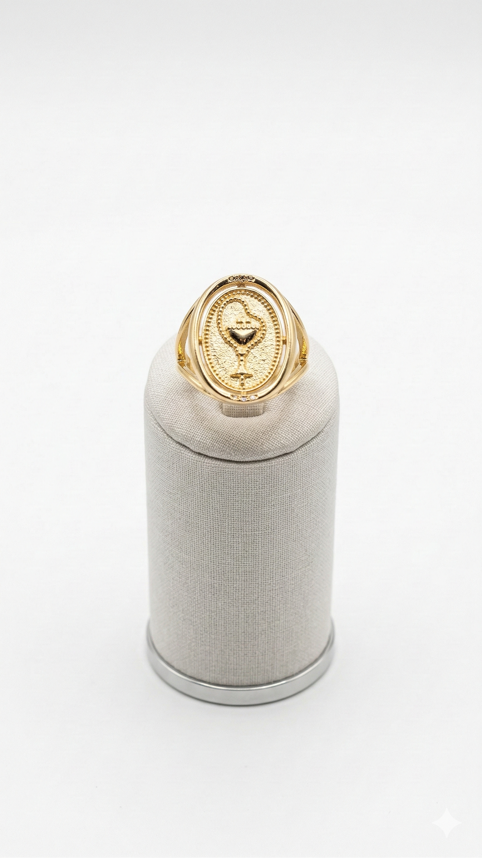 Anel Dourado Religioso  Banhado a Ouro 18k  Tamanho 19