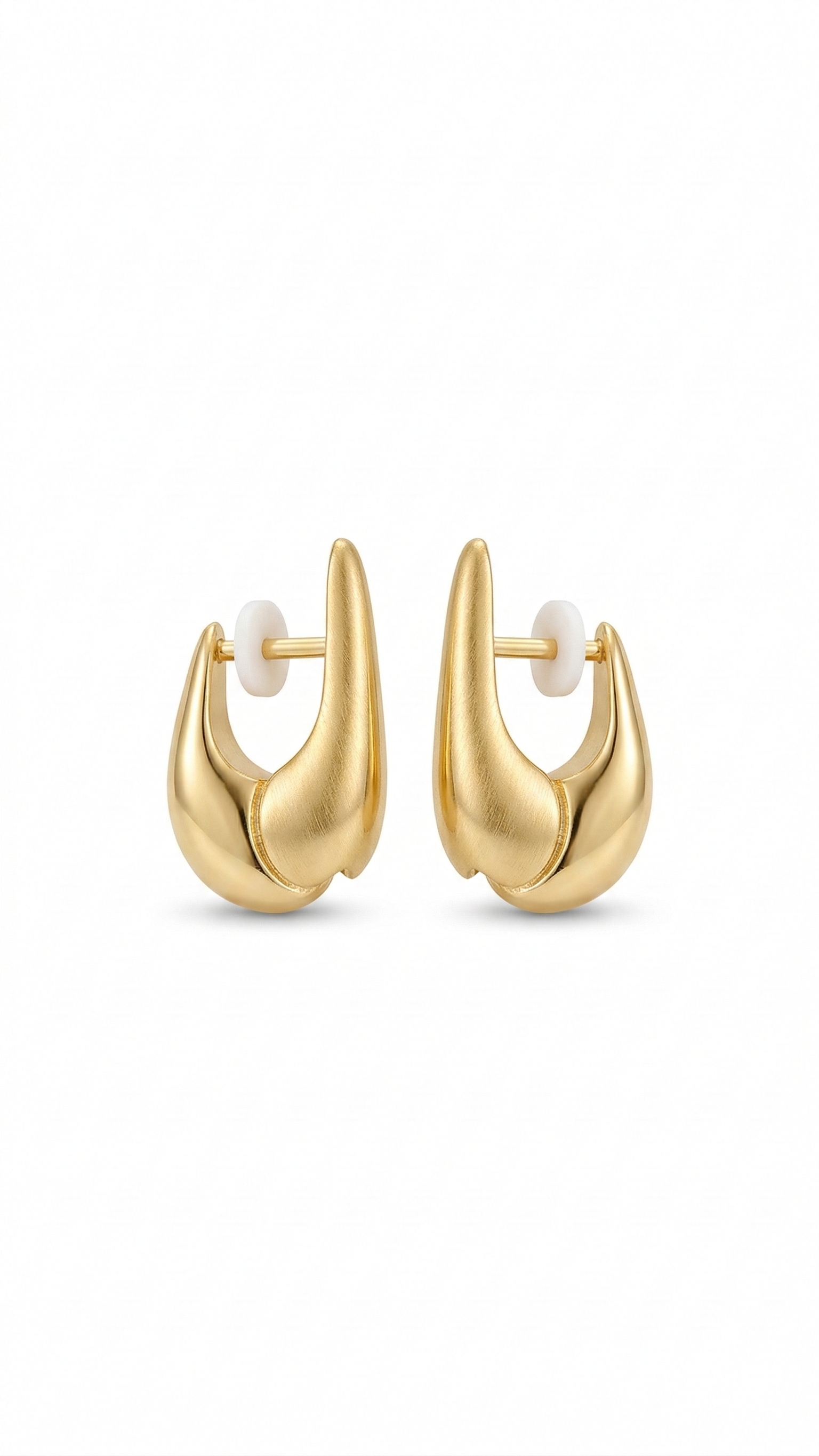 Brinco Dourado Moderno  Banhado em Ouro 18k 