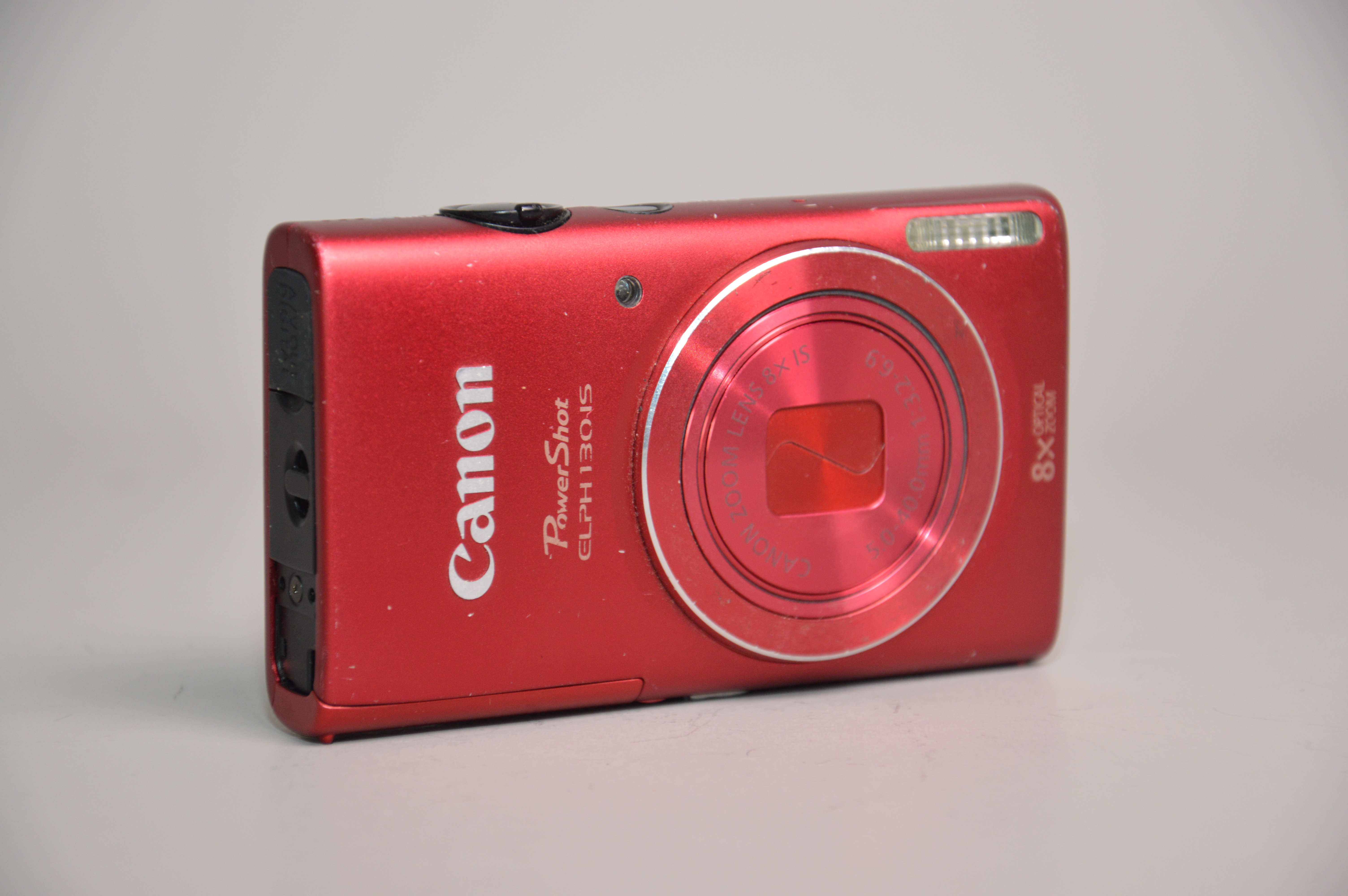 Canon PowerShot Elph 130 IS 16MP Digital Camera